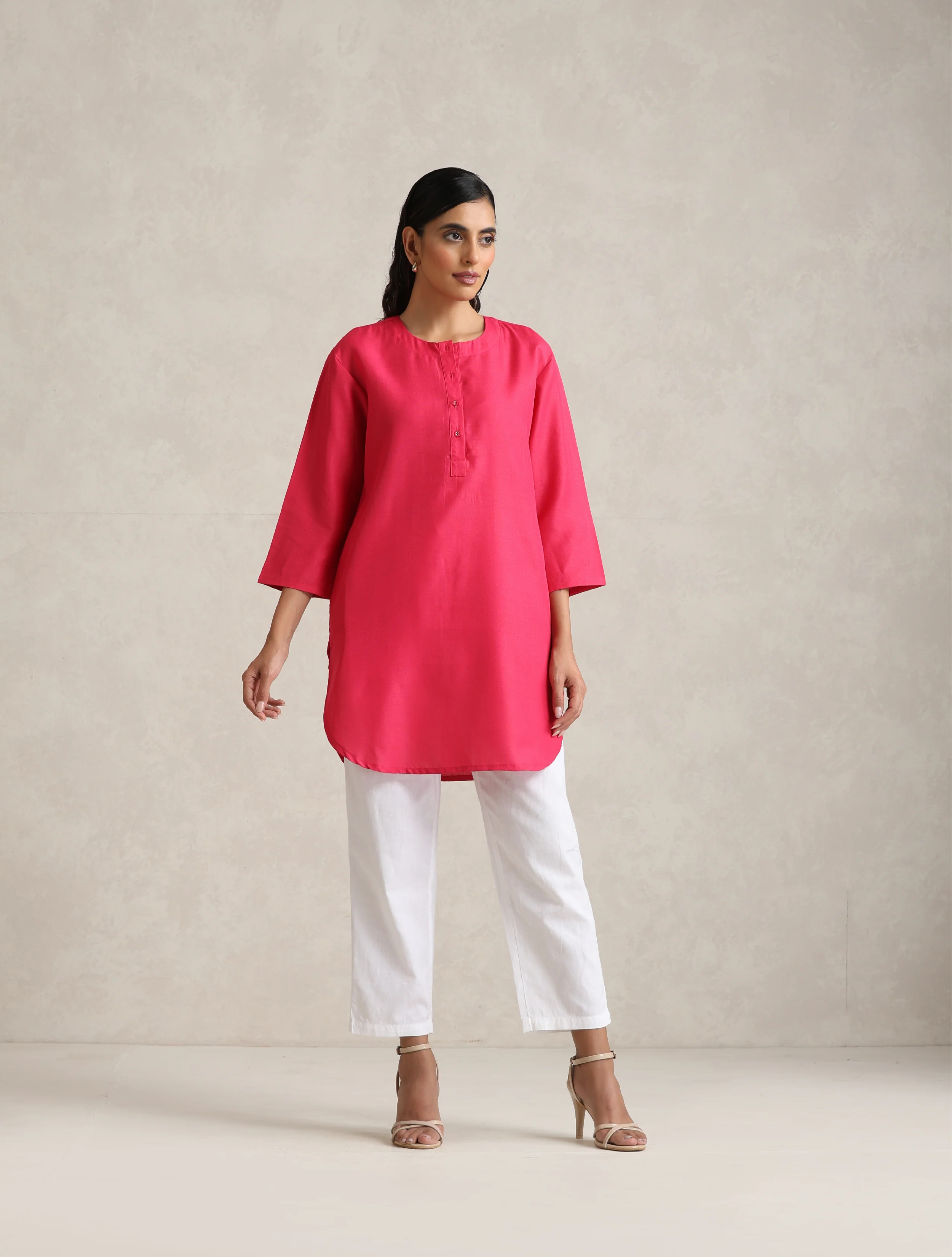 trueBrowns Fuchsia Cotton Blend Short Kurta