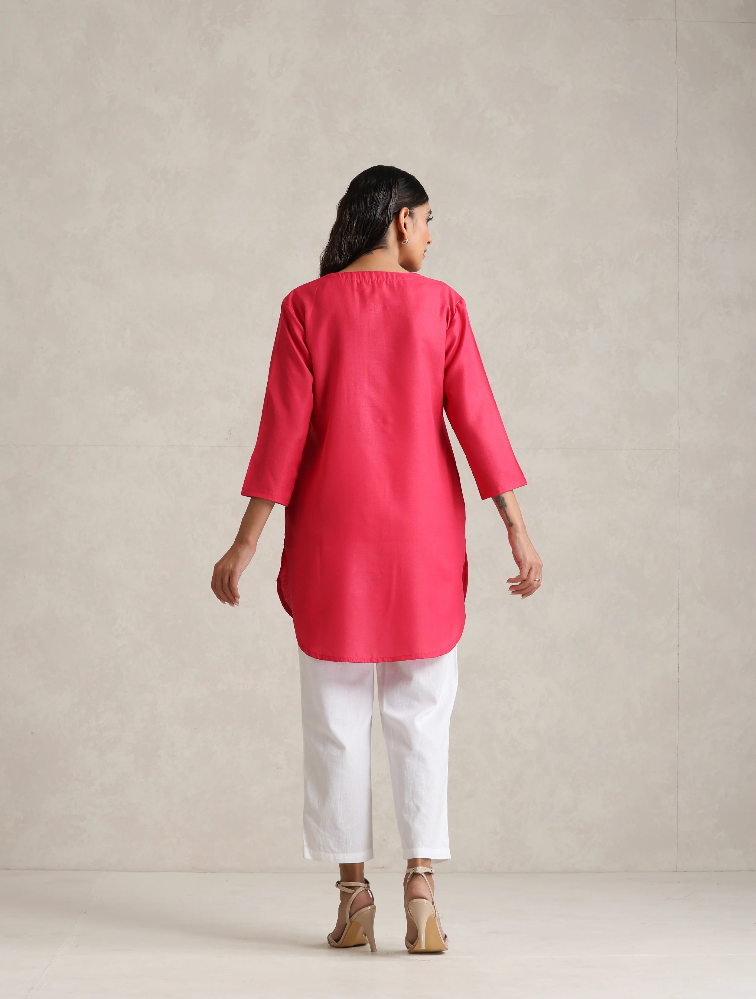trueBrowns Fuchsia Cotton Blend Short Kurta