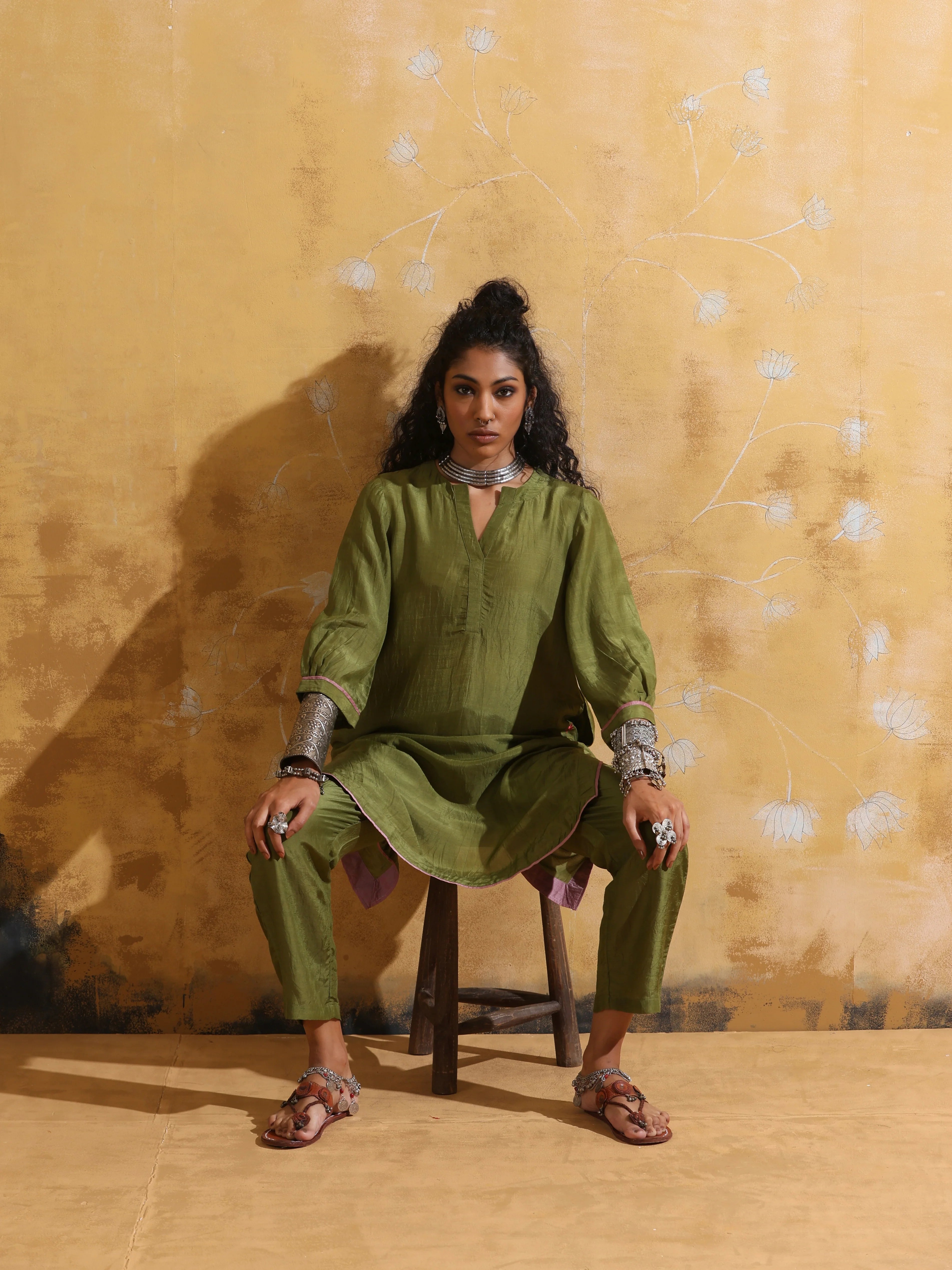 trueBrowns Green Muslin Silk Relaxed Kurta Co-ord Set