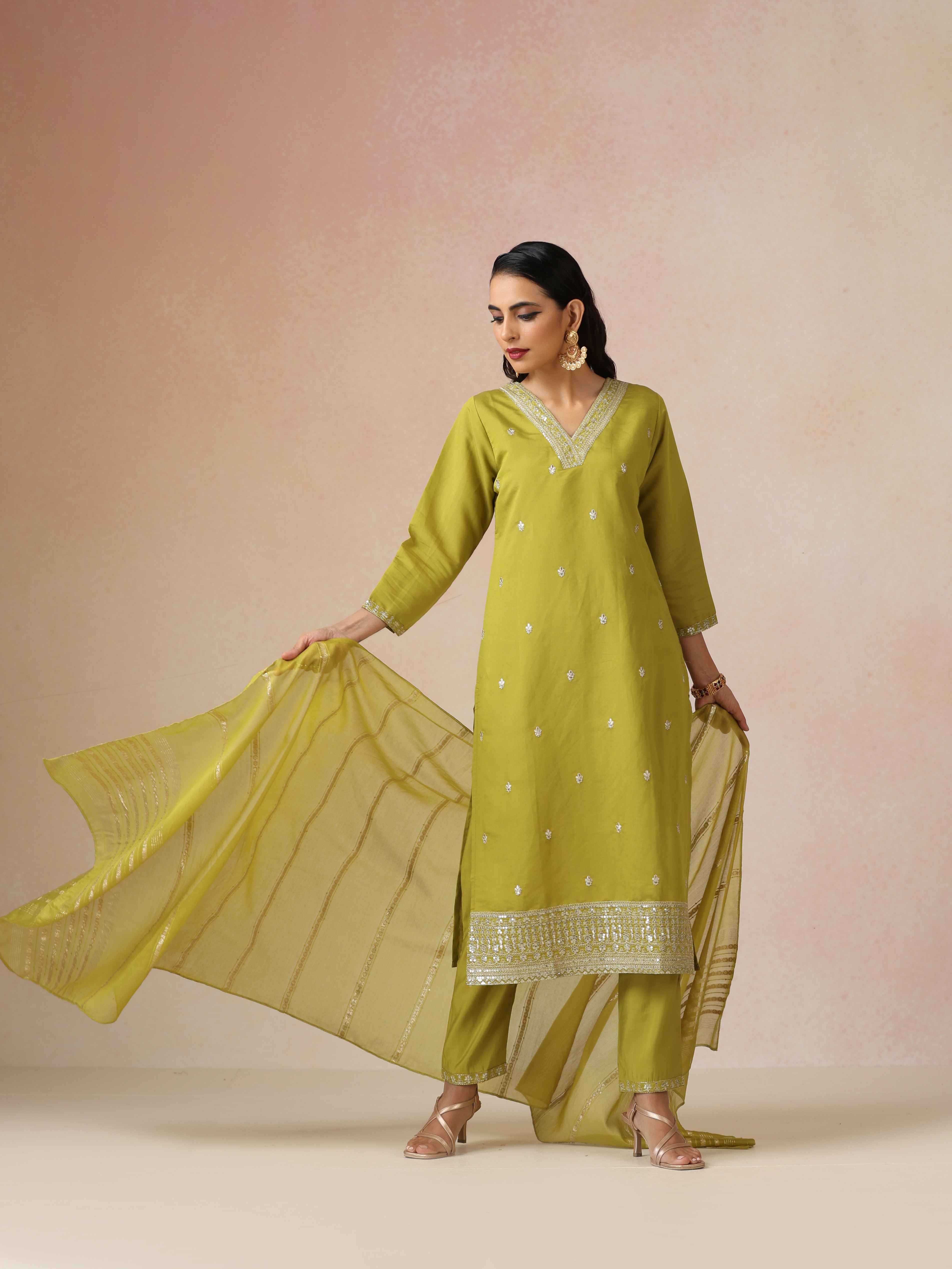 trueBrowns Green Zari Embroidered Straight Kurta 3pc Set
