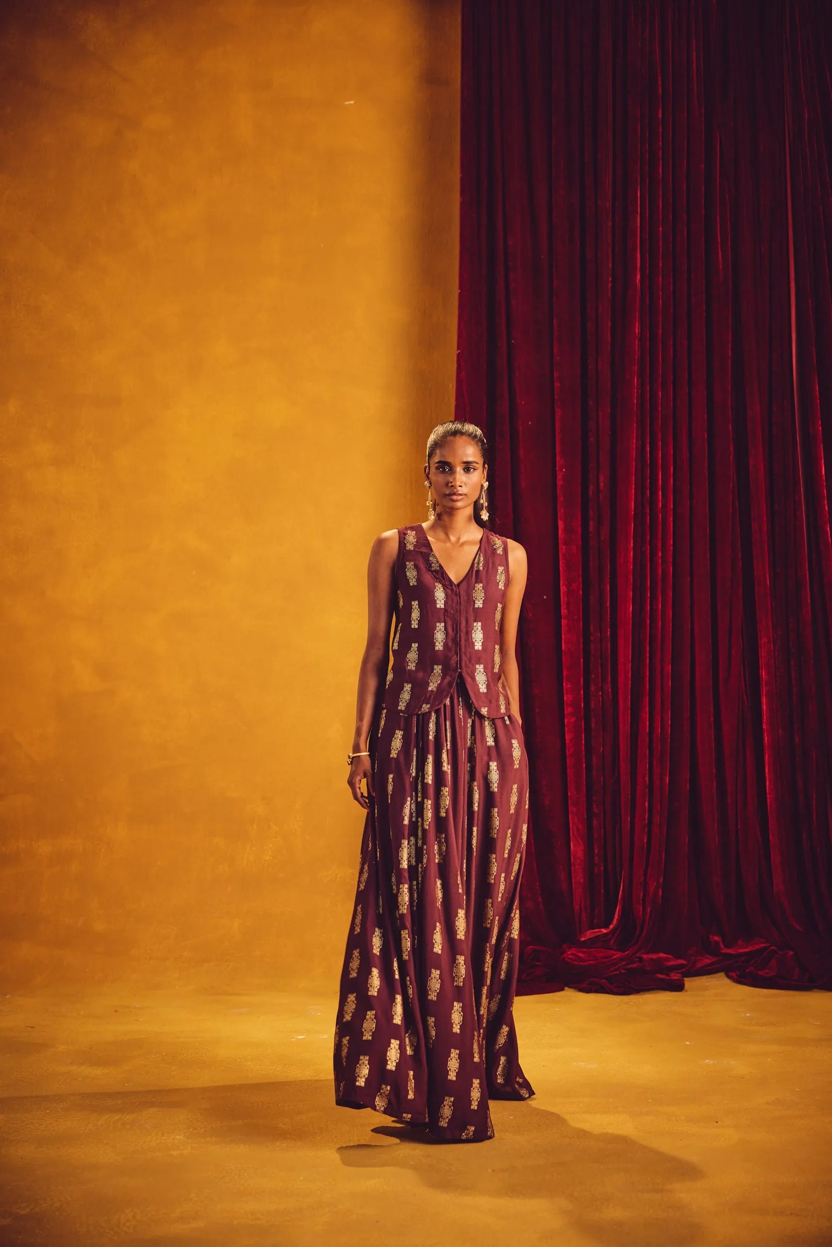 trueBrowns Cola Gold Foil Print Muslin Silk Jacket Skirt Co-ord Set