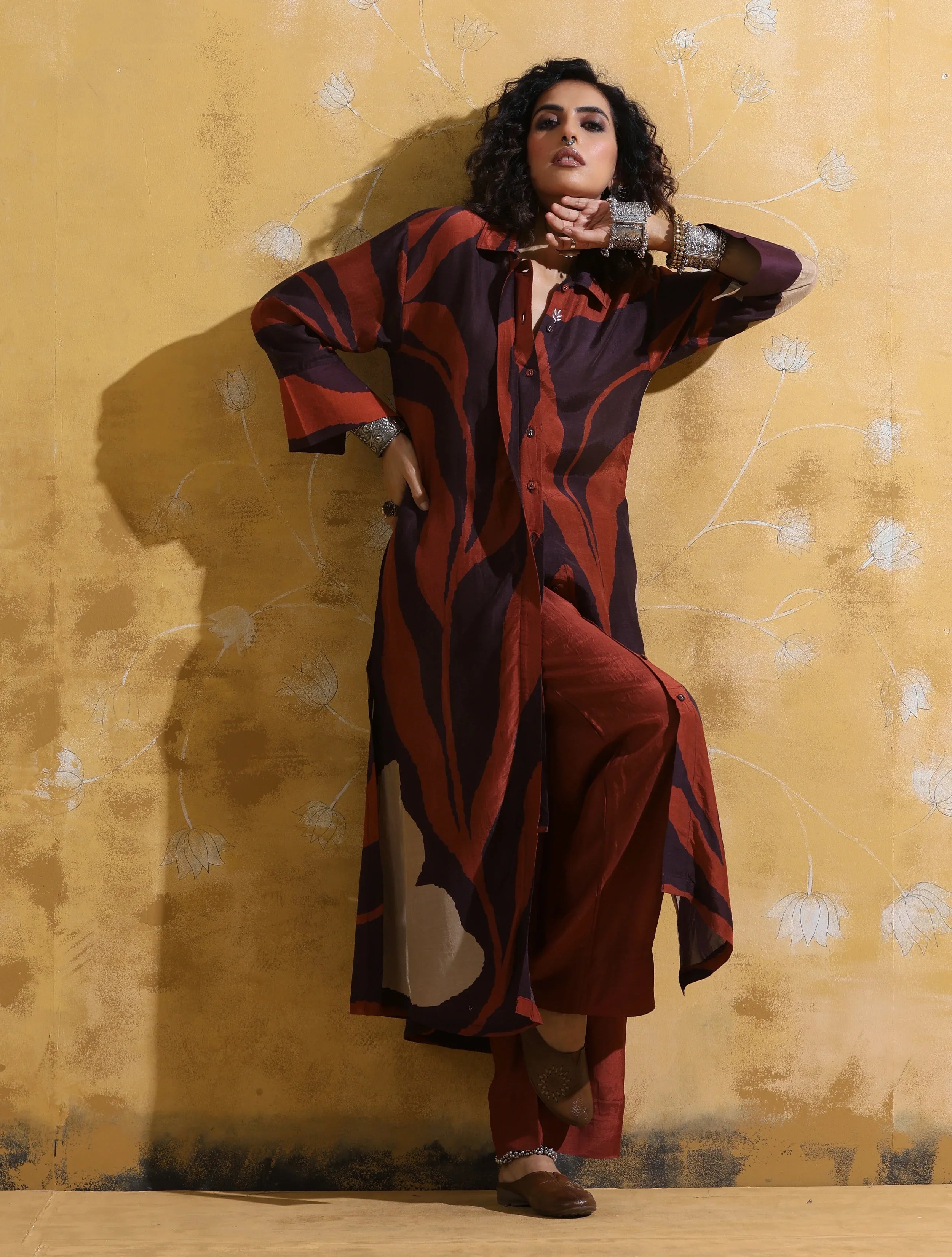 trueBrowns Cola Rust Red Floral Print Muslin Silk Straight Kurta Set