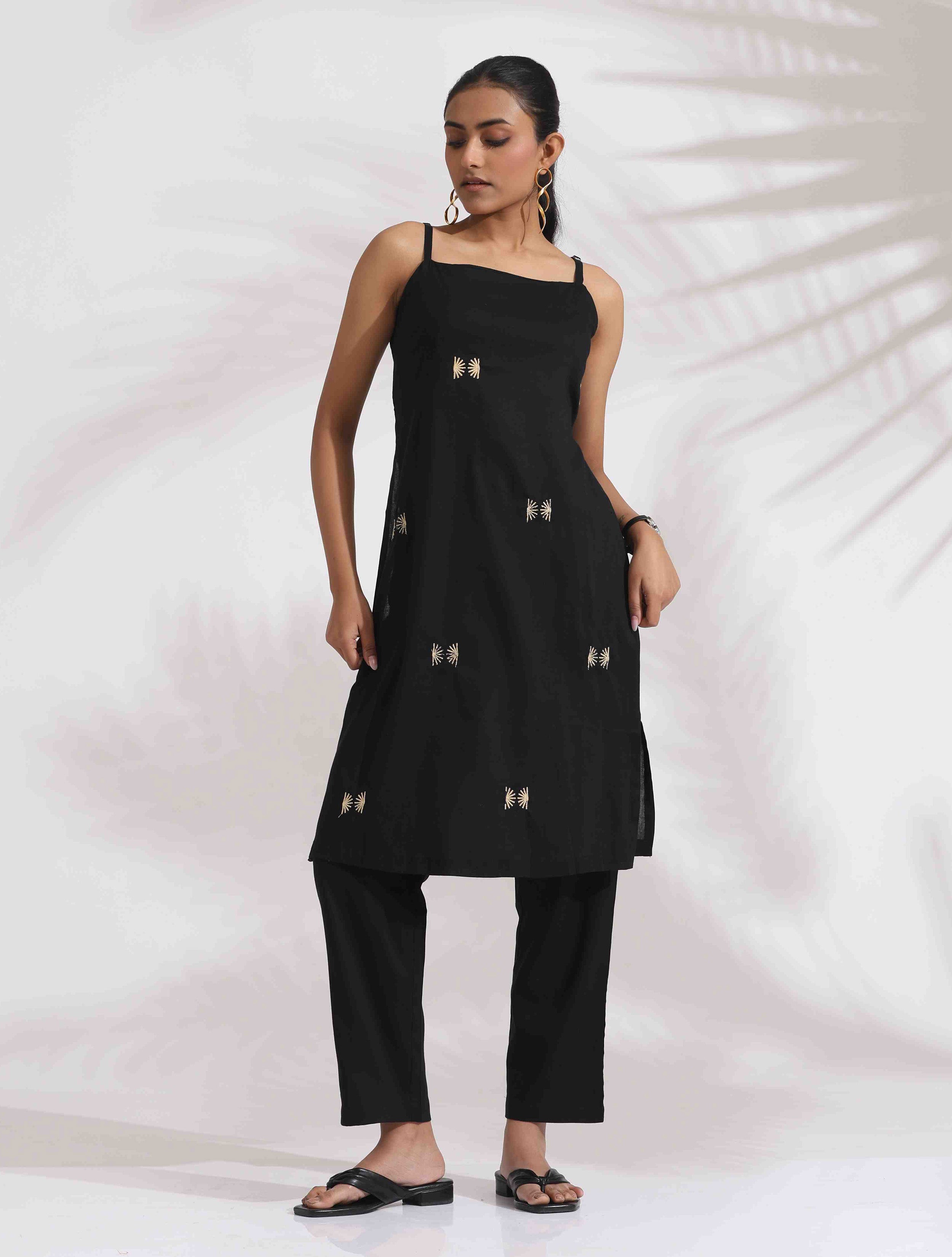 trueBrowns Black Cotton Embroidered Straight Kurta Set