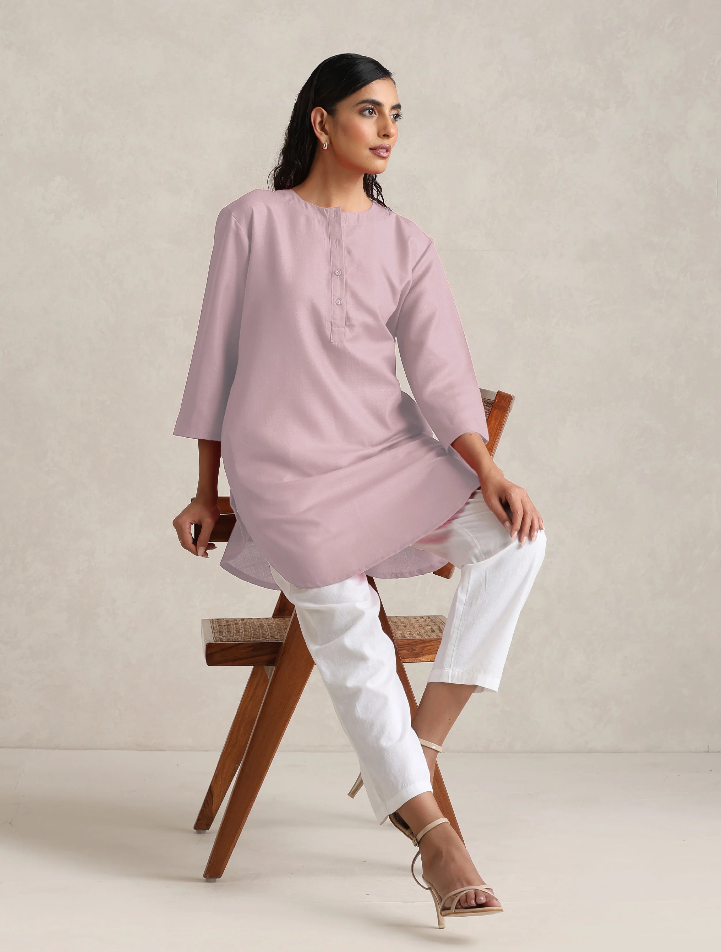 trueBrowns Pink Cotton Blend Short Kurta