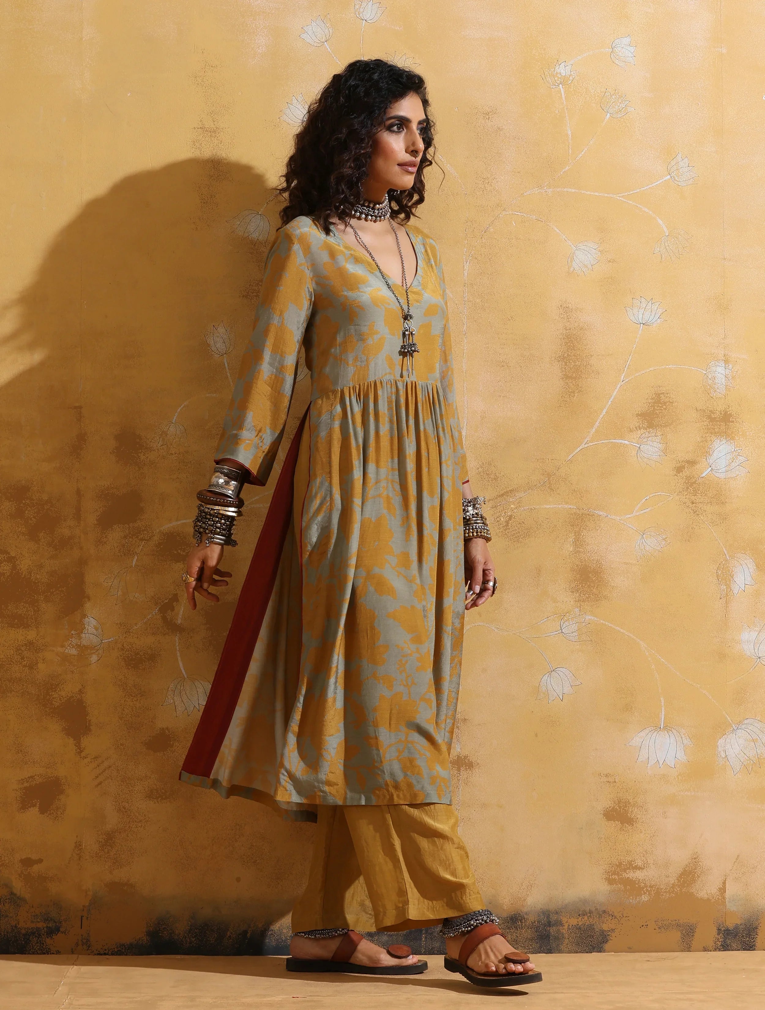 trueBrowns Mustard Jaal Print Muslin Silk High-Slit Fit and Flared Kurta Set