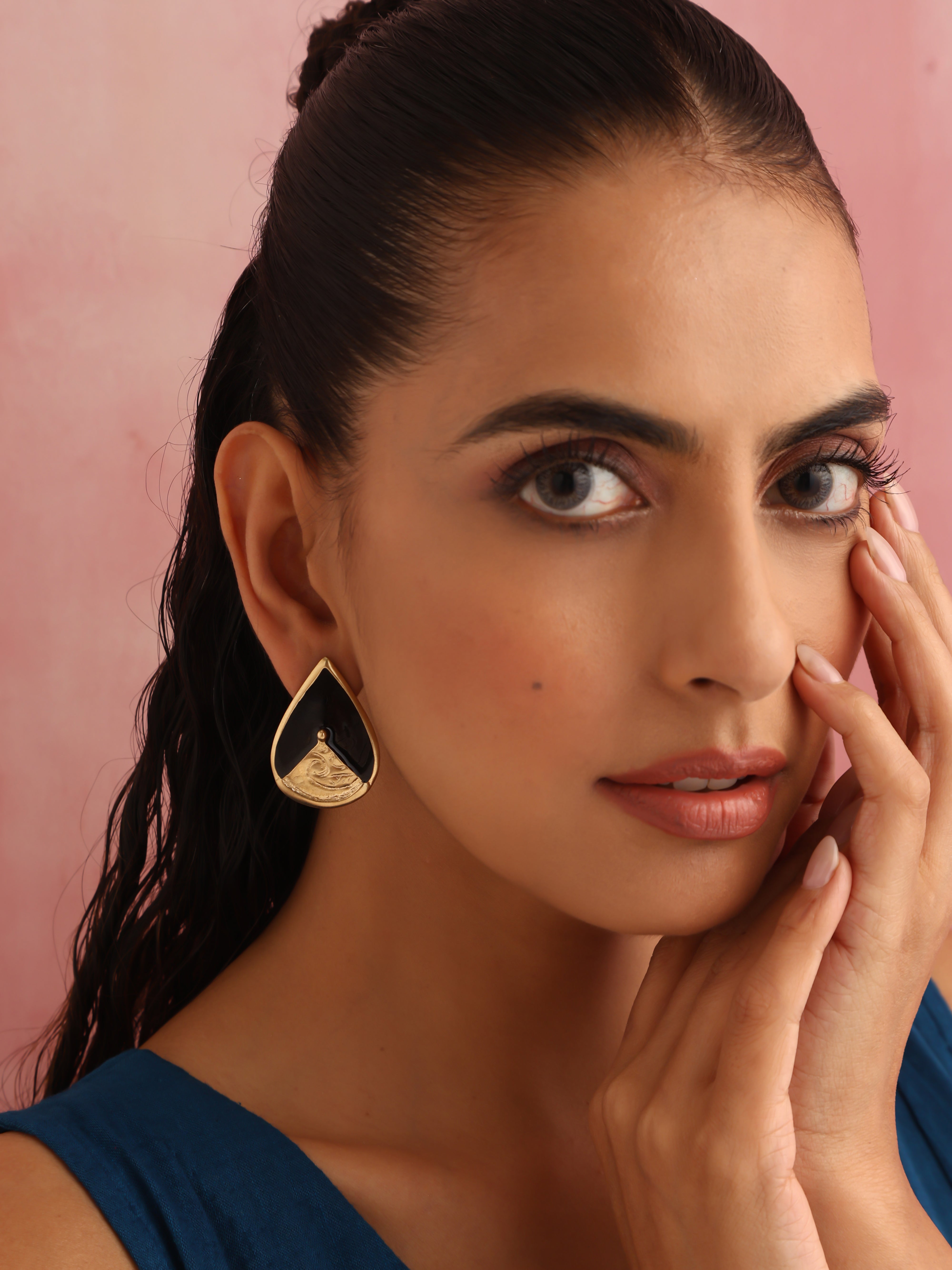 trueBrowns Brass Black Stone Drop Stud Earrings