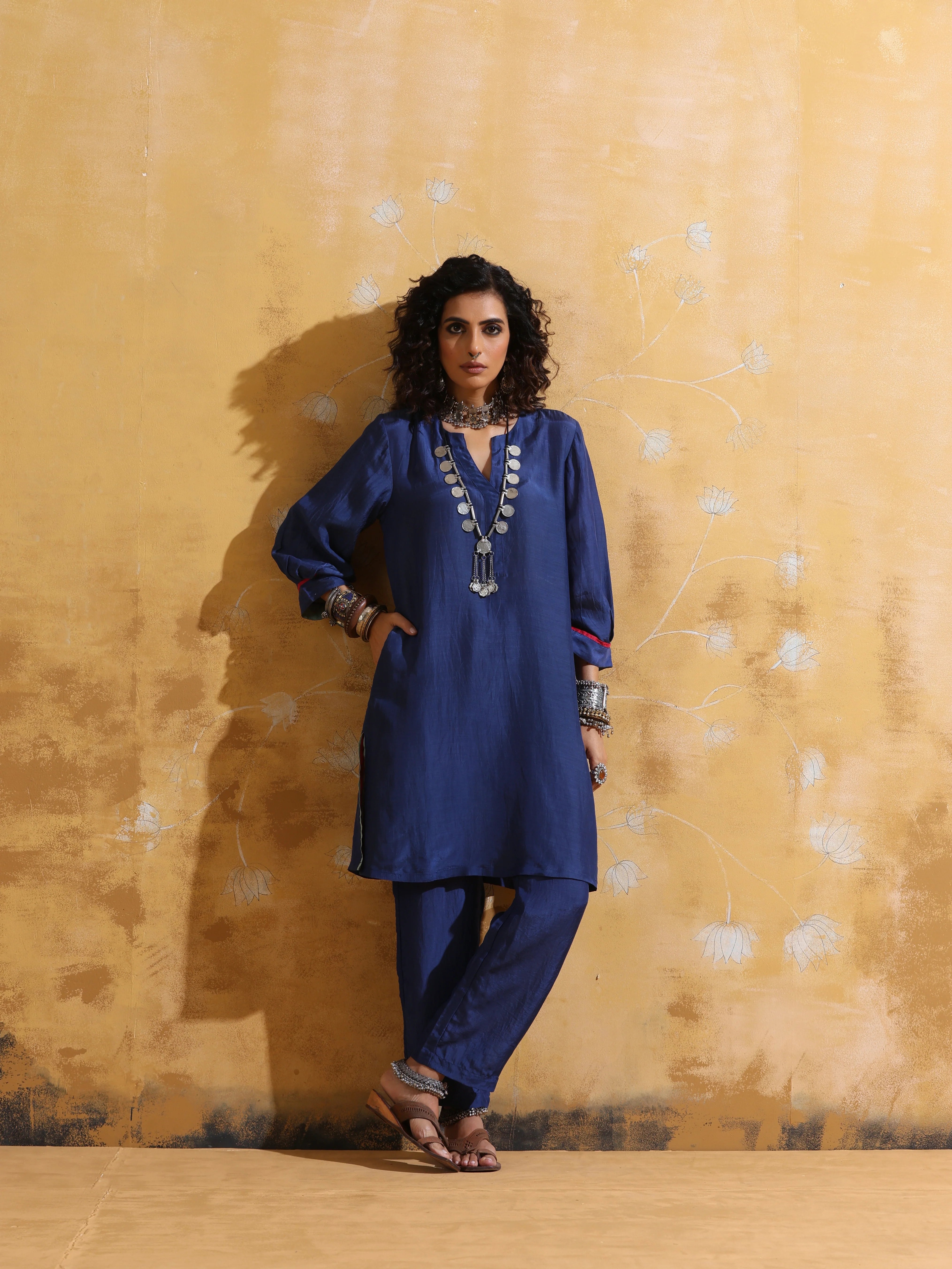 trueBrowns Blue Muslin Silk Relaxed Kurta Co-ord Set