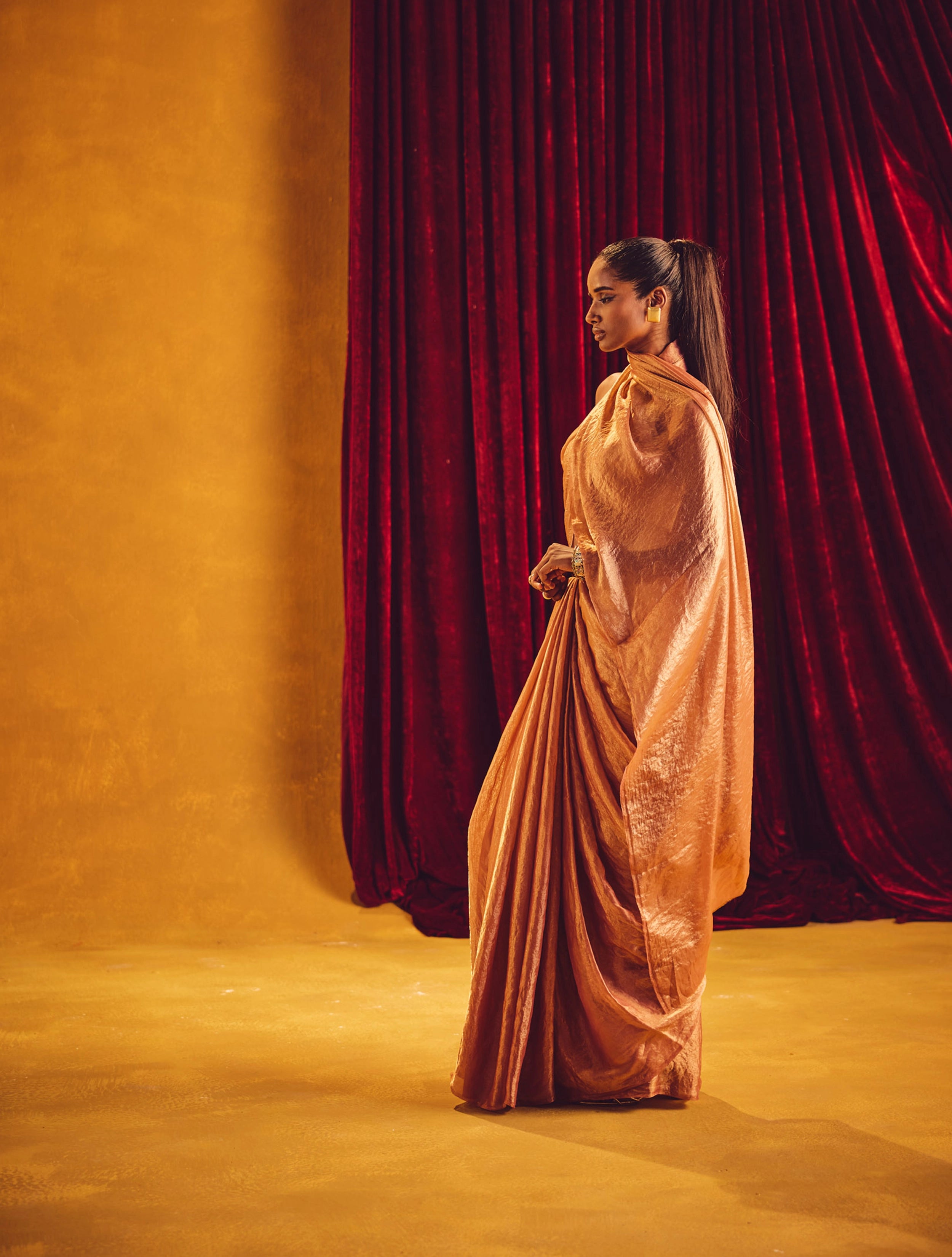 trueBrowns Peach Copper Tissue Saree With Unstitched Blouse