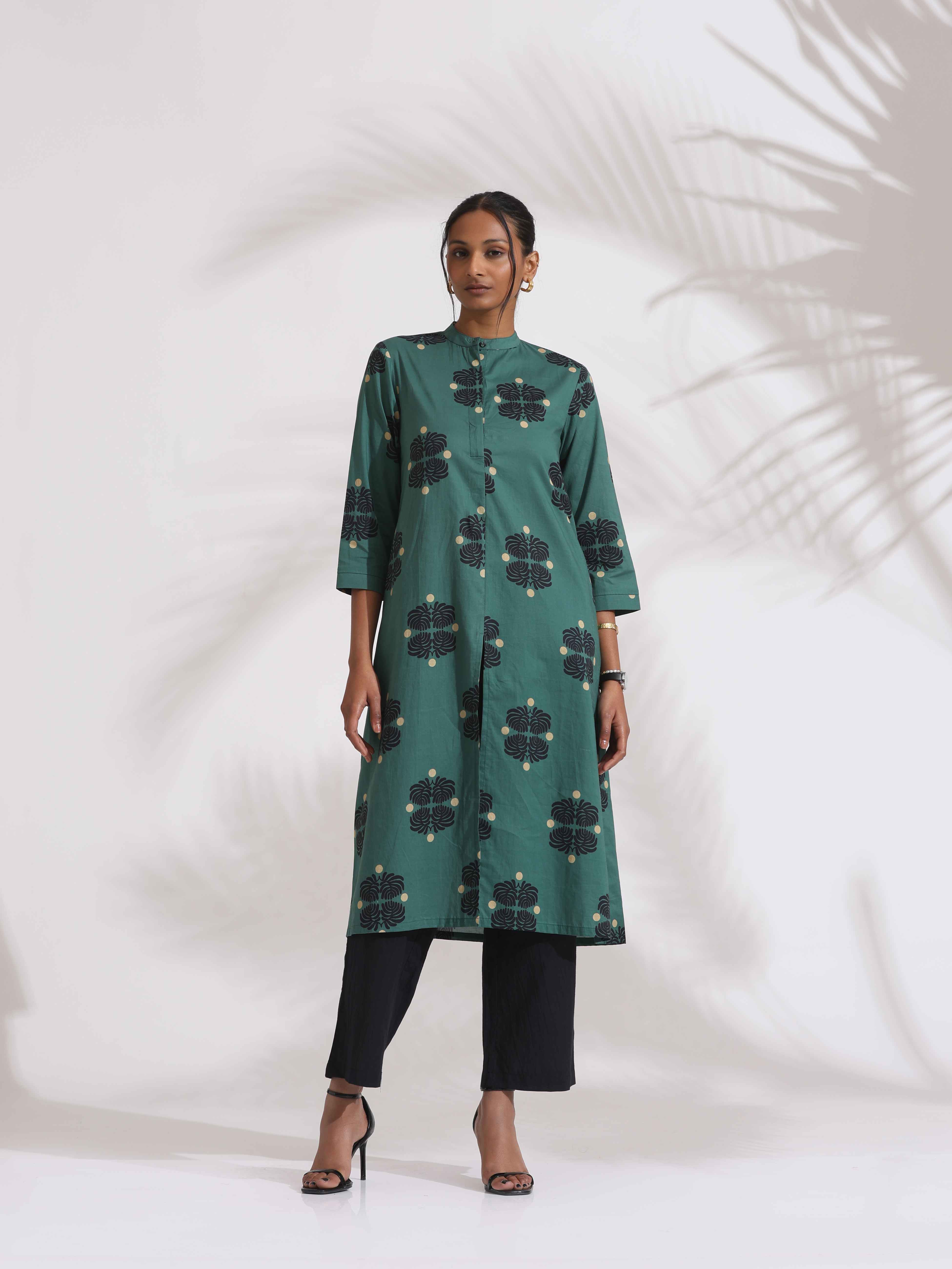trueBrowns Green Cotton Print Front Slit Kurta Set