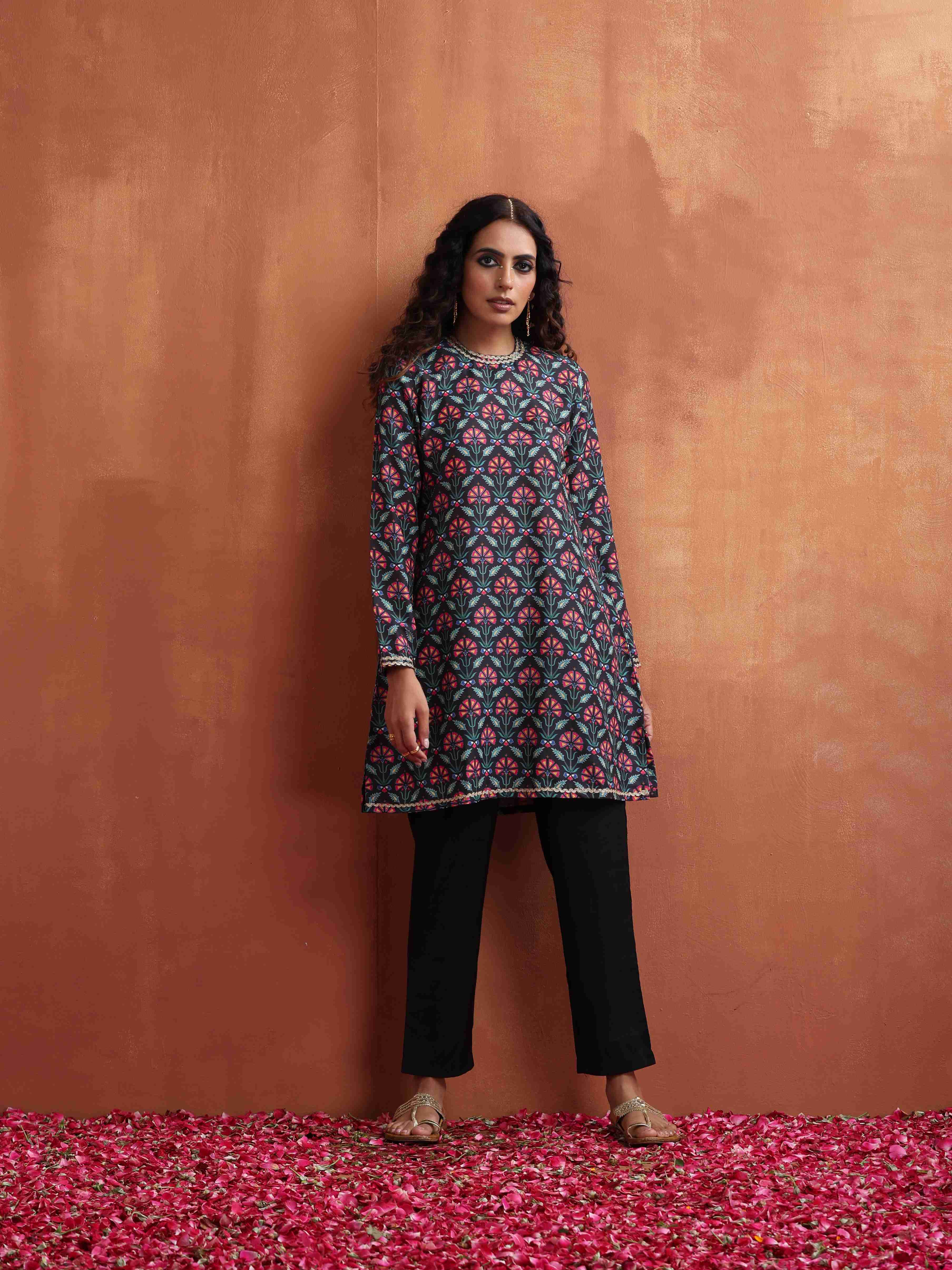 trueBrowns Black Floral Print Co-ord Set