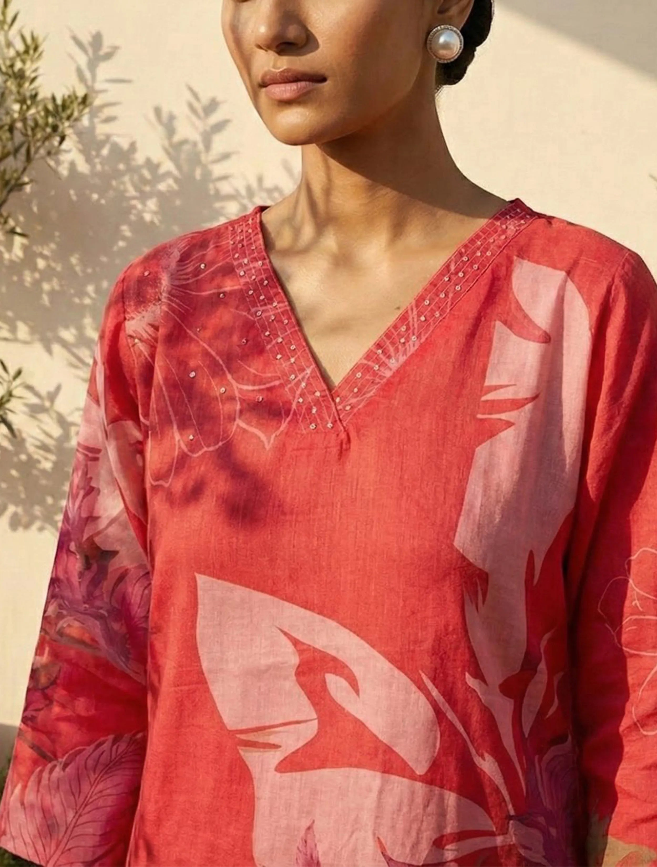 trueBrowns Red Floral Print Straight Kurta Pant Dupatta Set