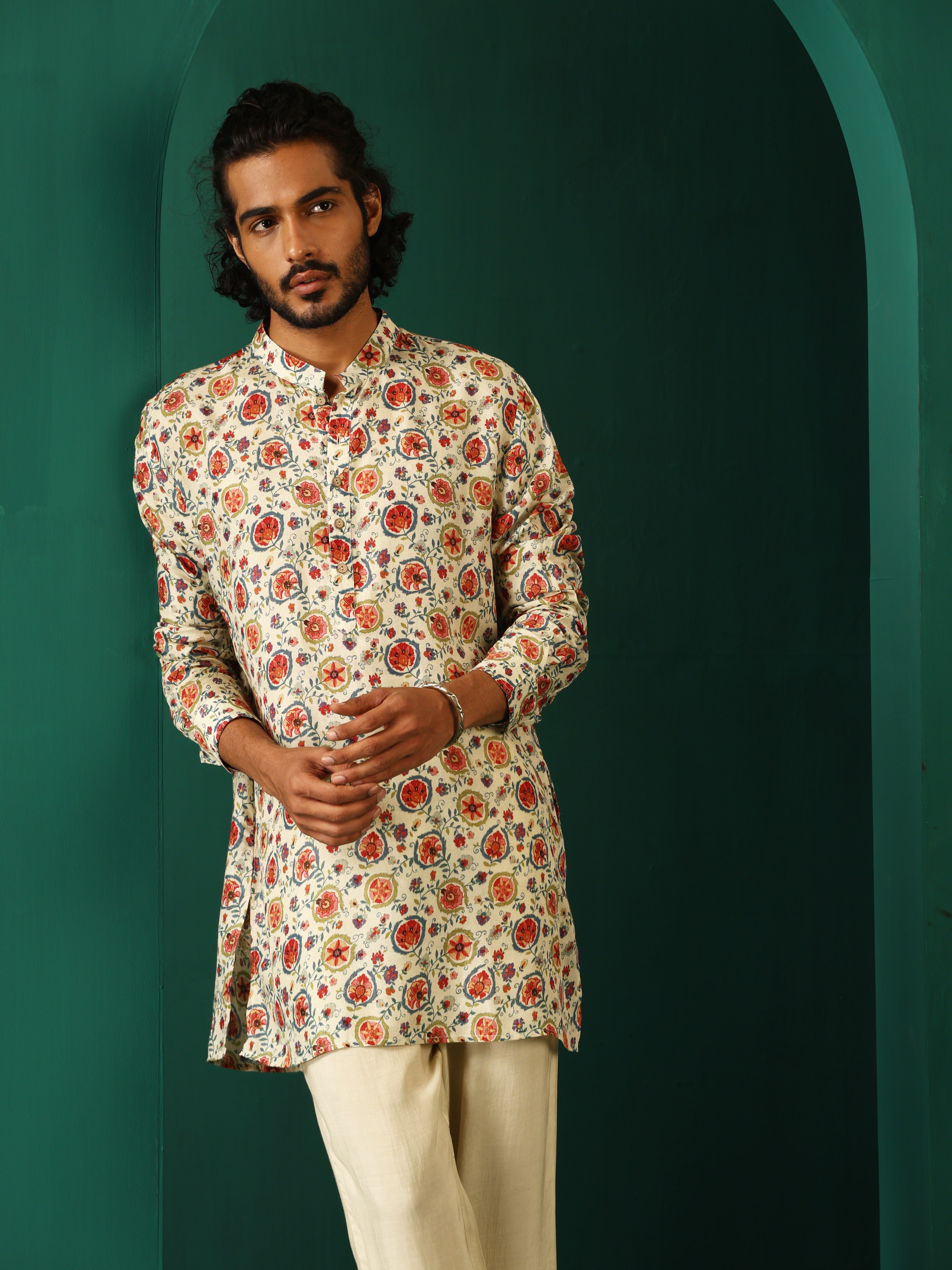 trueBrowns Men's Off White Floral Bunch Muslin Silk Printed Co-ord Set