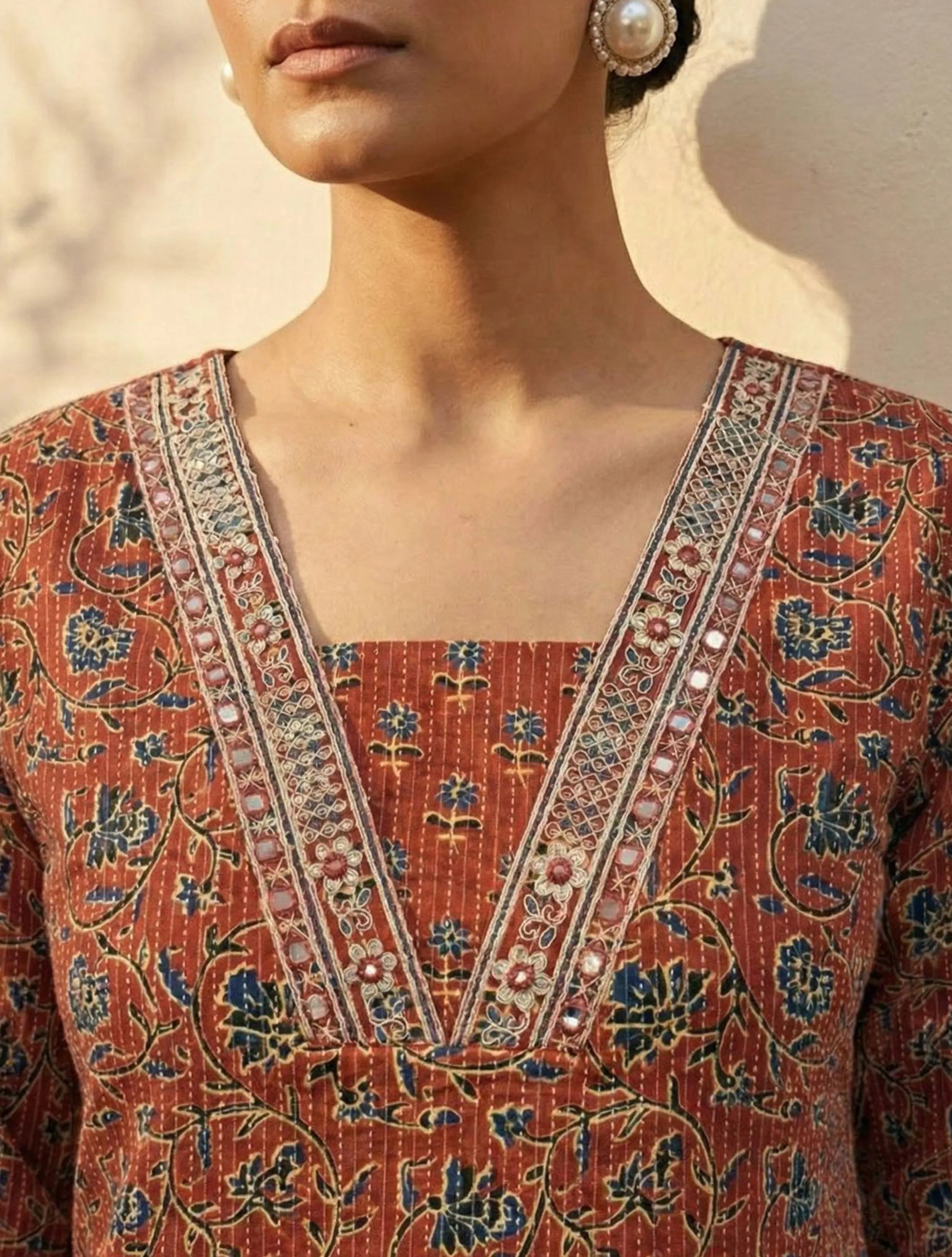 trueBrowns Maroon Floral Print Straight Kurta Pant Dupatta Set