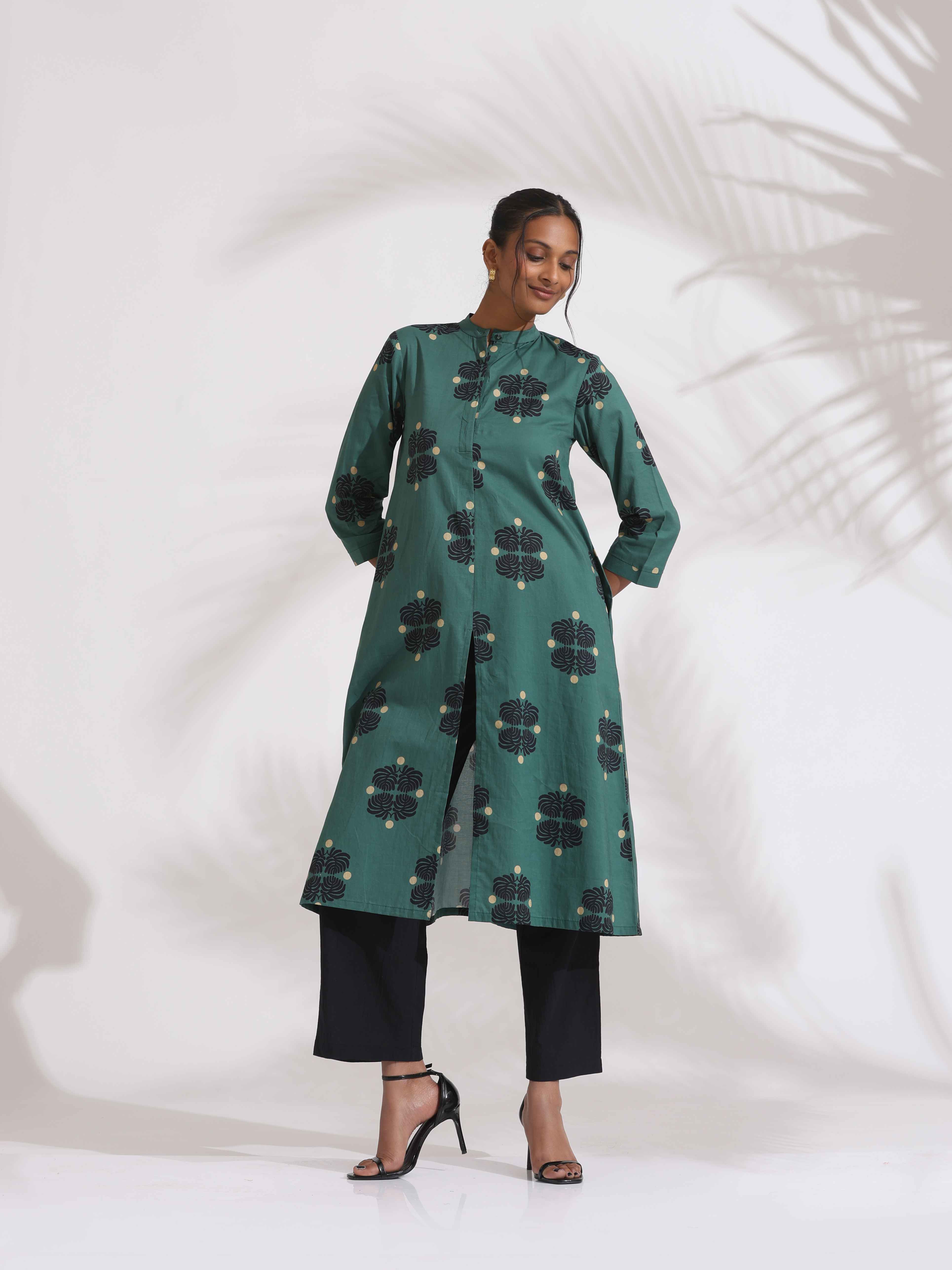 trueBrowns Green Cotton Print Front Slit Kurta Set