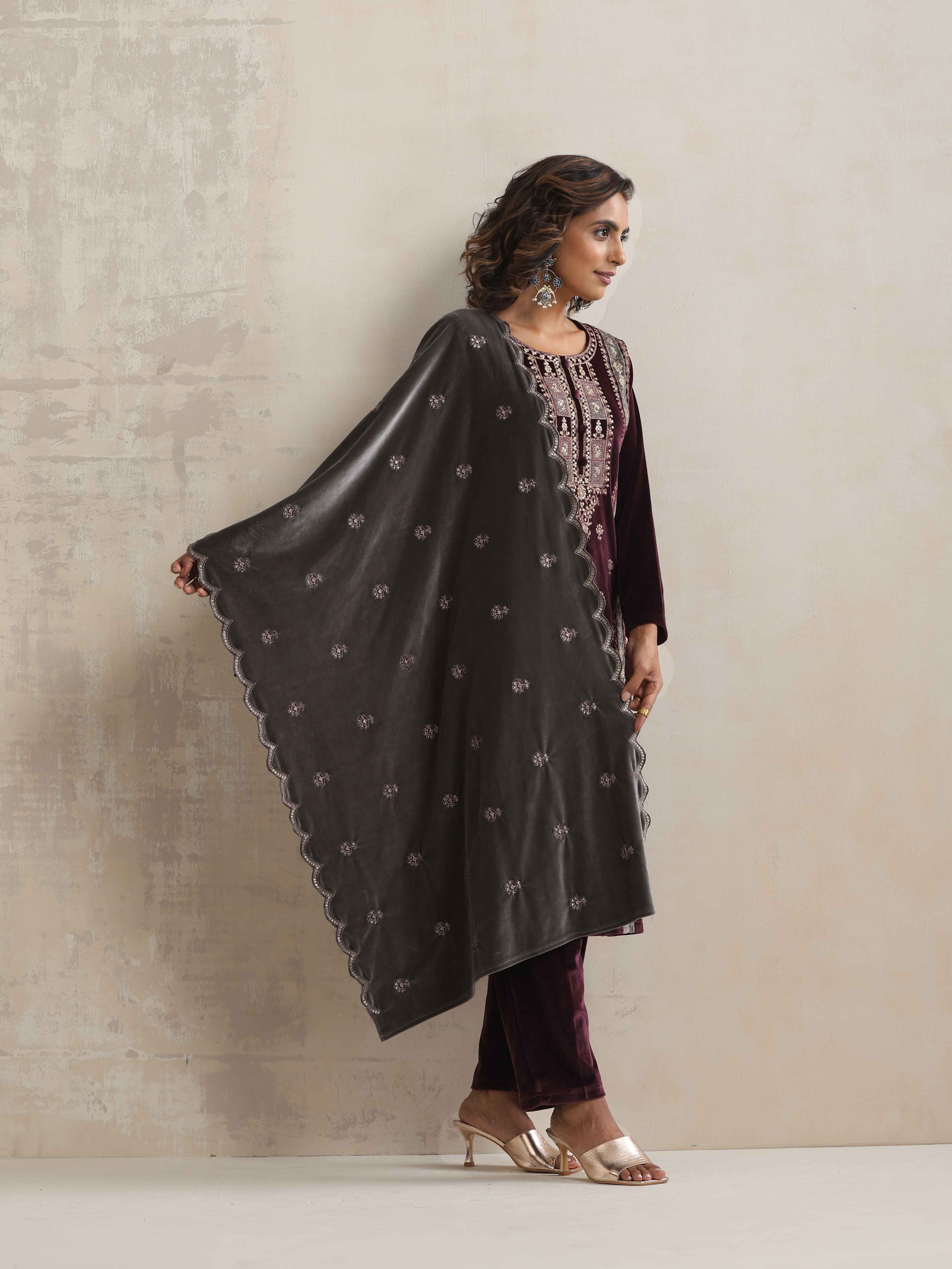 trueBrowns Purple Velvet Embroidered Kurta Pant Dupatta Set