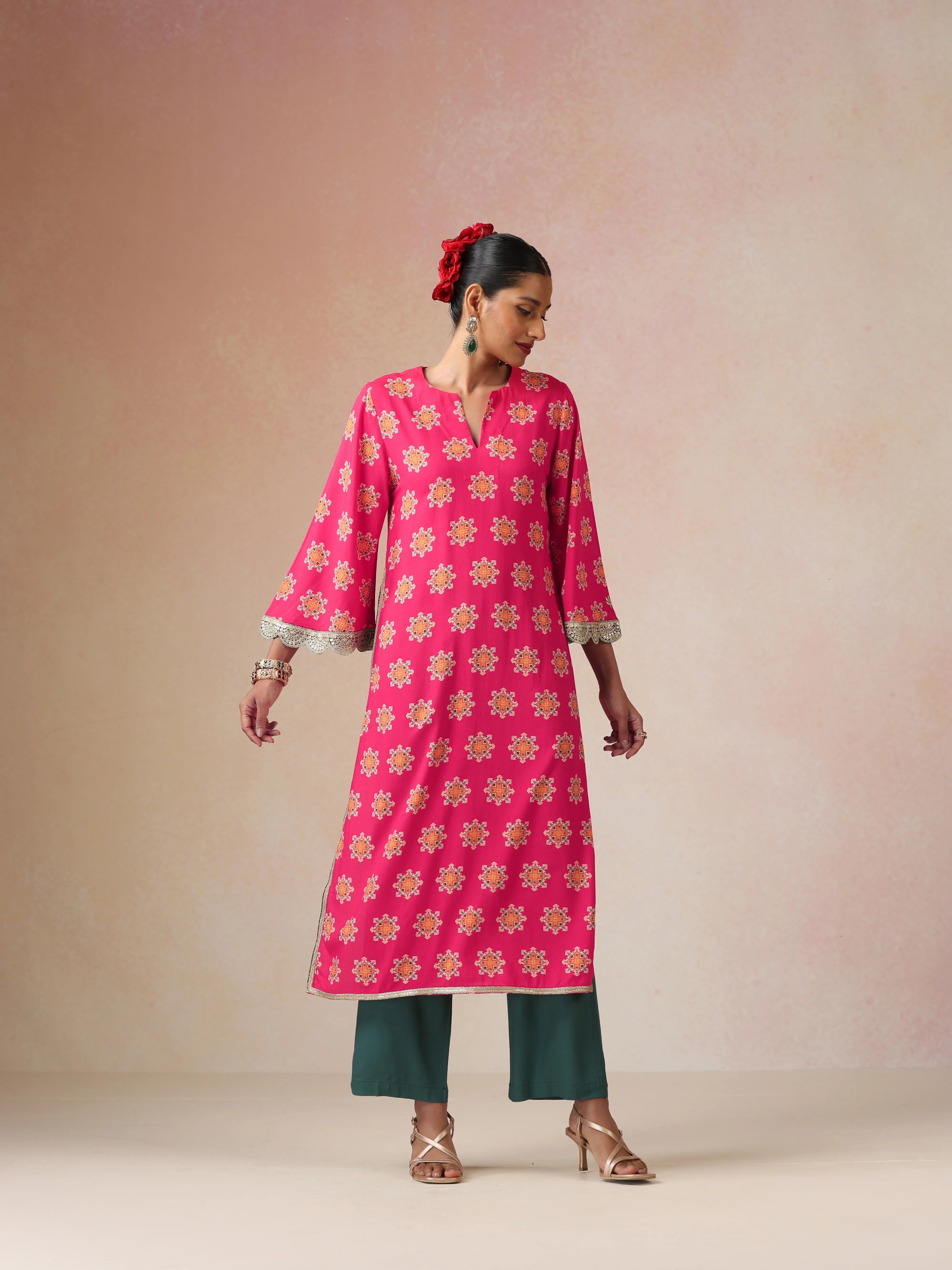 trueBrowns Pink Boota Print Viscose Straight High-Slit Kurta Set