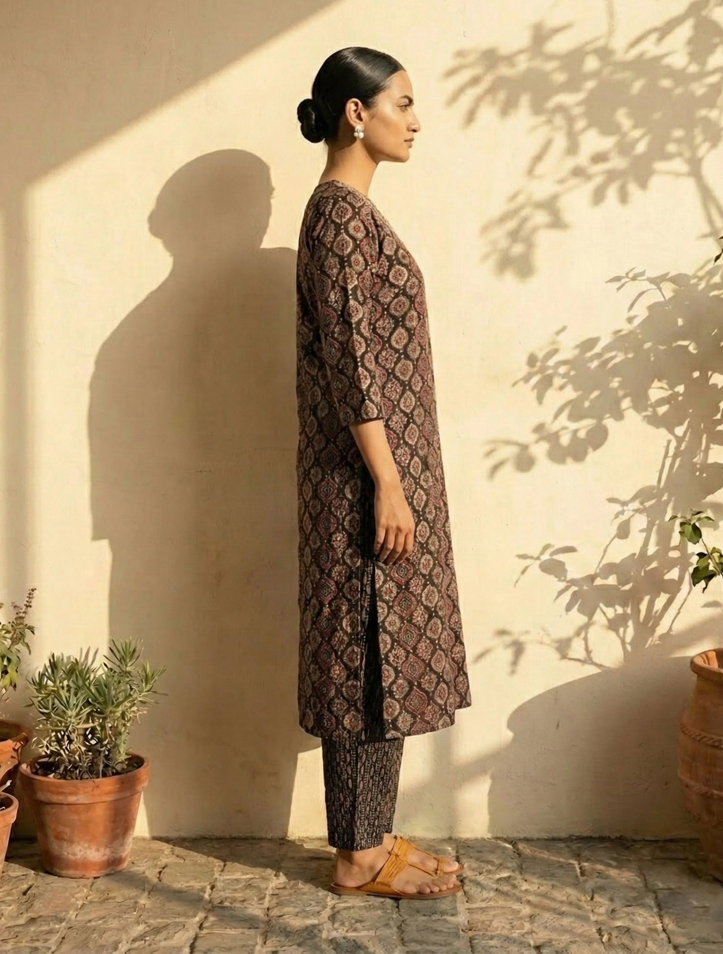 trueBrowns Black Print Embroidered V-Neck Kurta Pant Dupatta Set