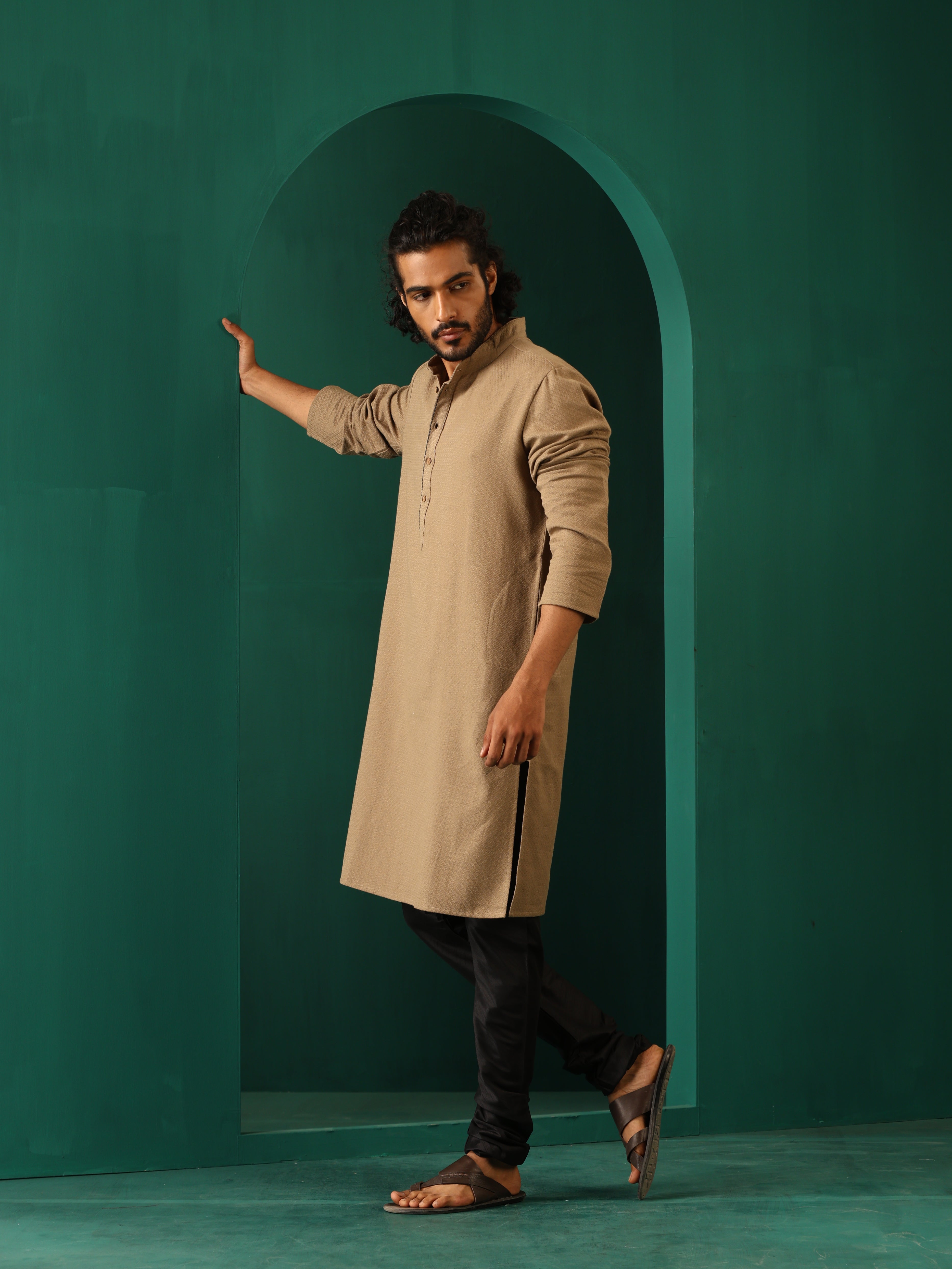 trueBrowns Men's Beige Dobby Textured Kurta