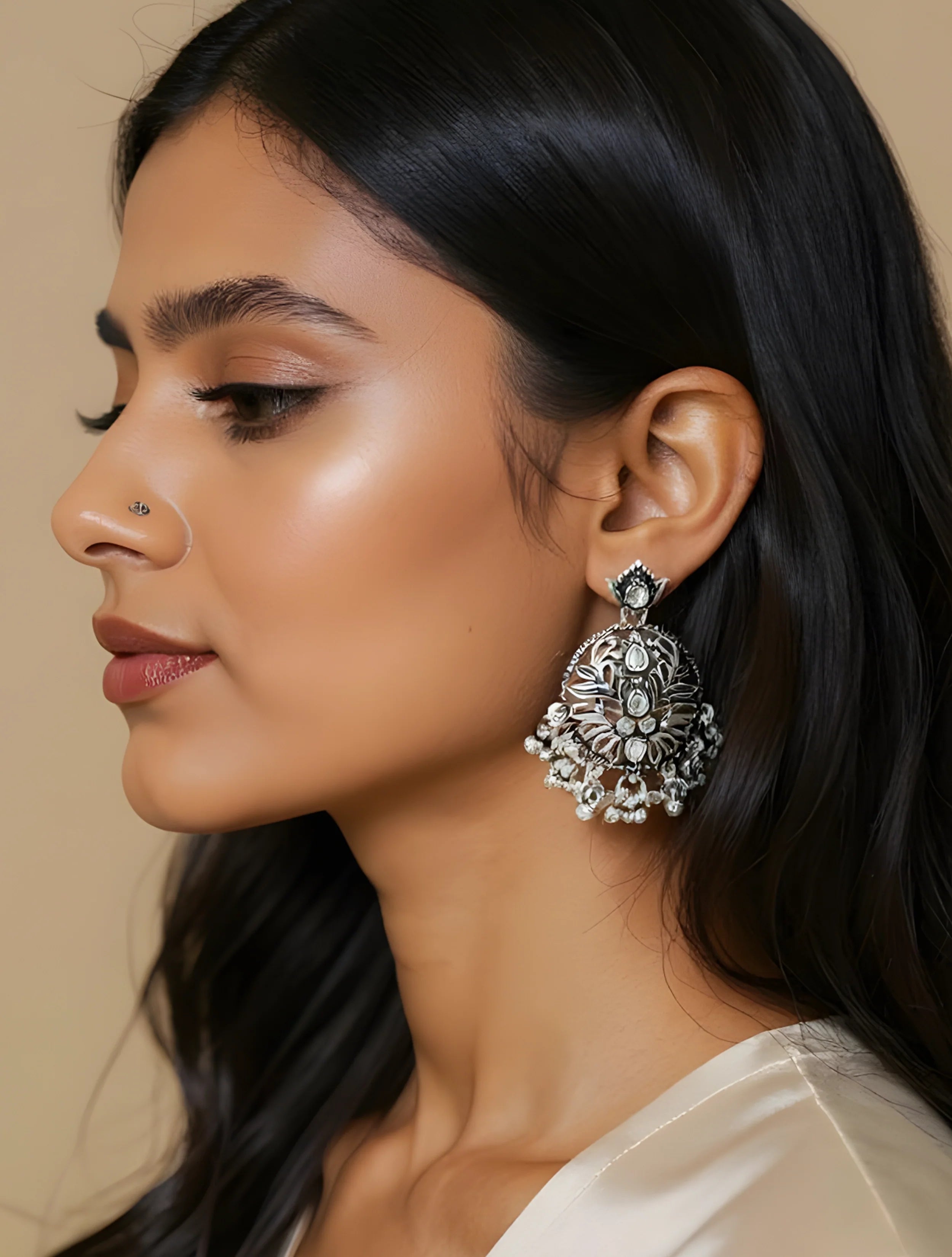 trueBrowns Silver Toned Round Stone Studded Earrings