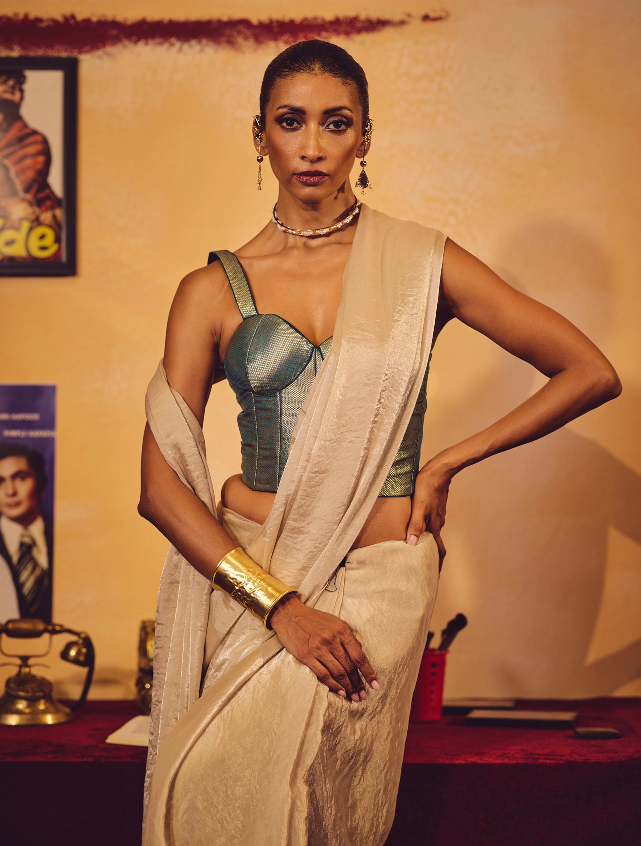 trueBrowns Silver Tissue Saree With Unstitched Blouse