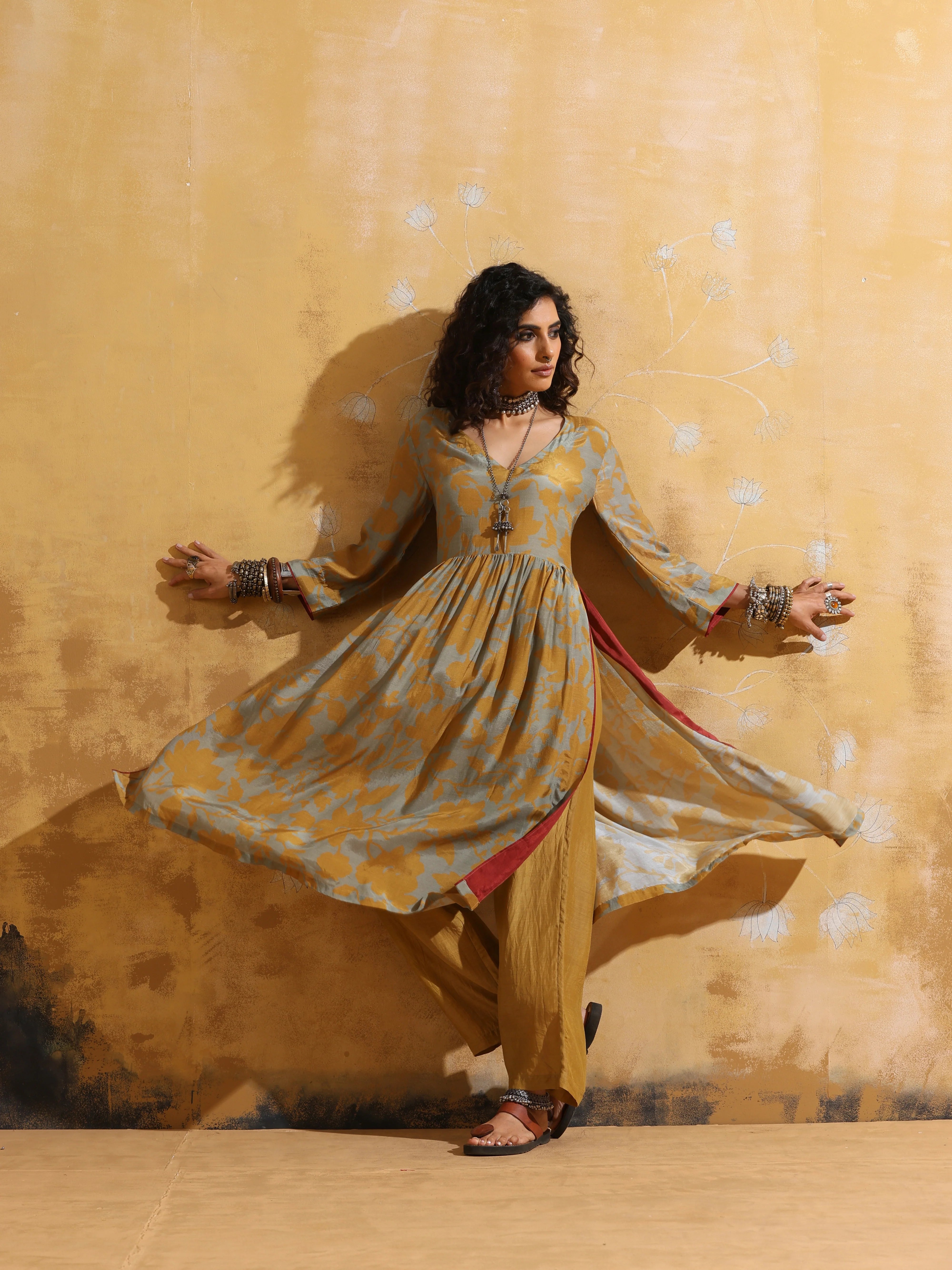 trueBrowns Mustard Jaal Print Muslin Silk High-Slit Fit and Flared Kurta Set