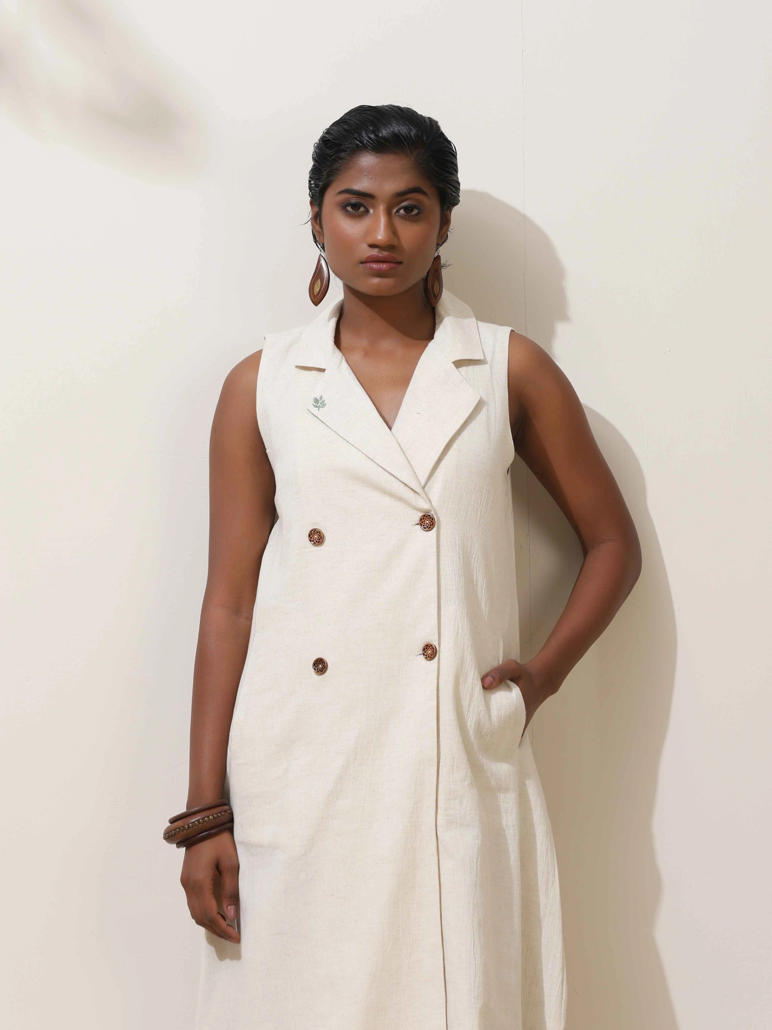 trueBrowns Off-White Cotton Linen Dress
