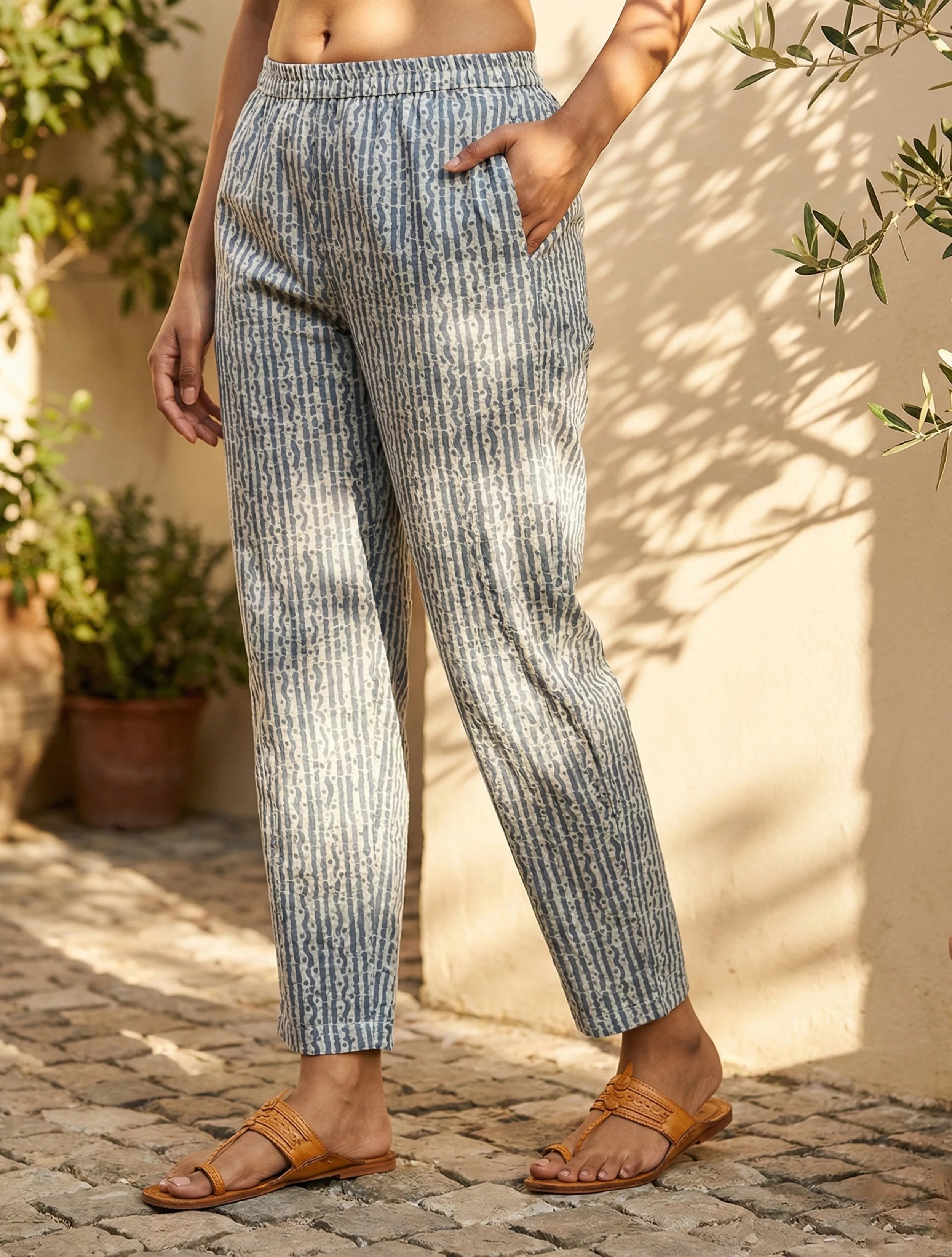 trueBrowns Grey Print Embroidered Straight Kurta Pant Dupatta Set