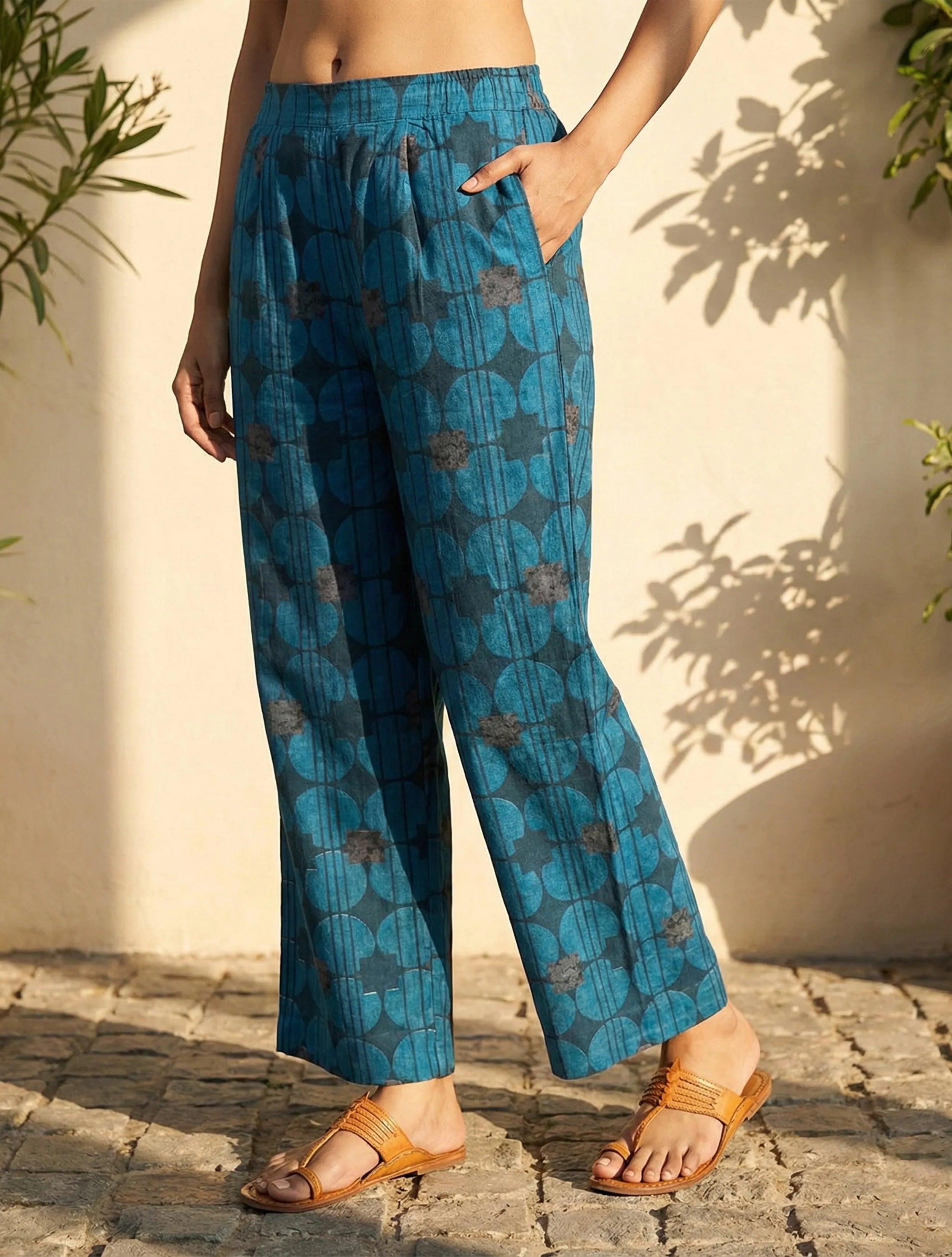 trueBrowns Blue Geometric Print Kurta Pant Set