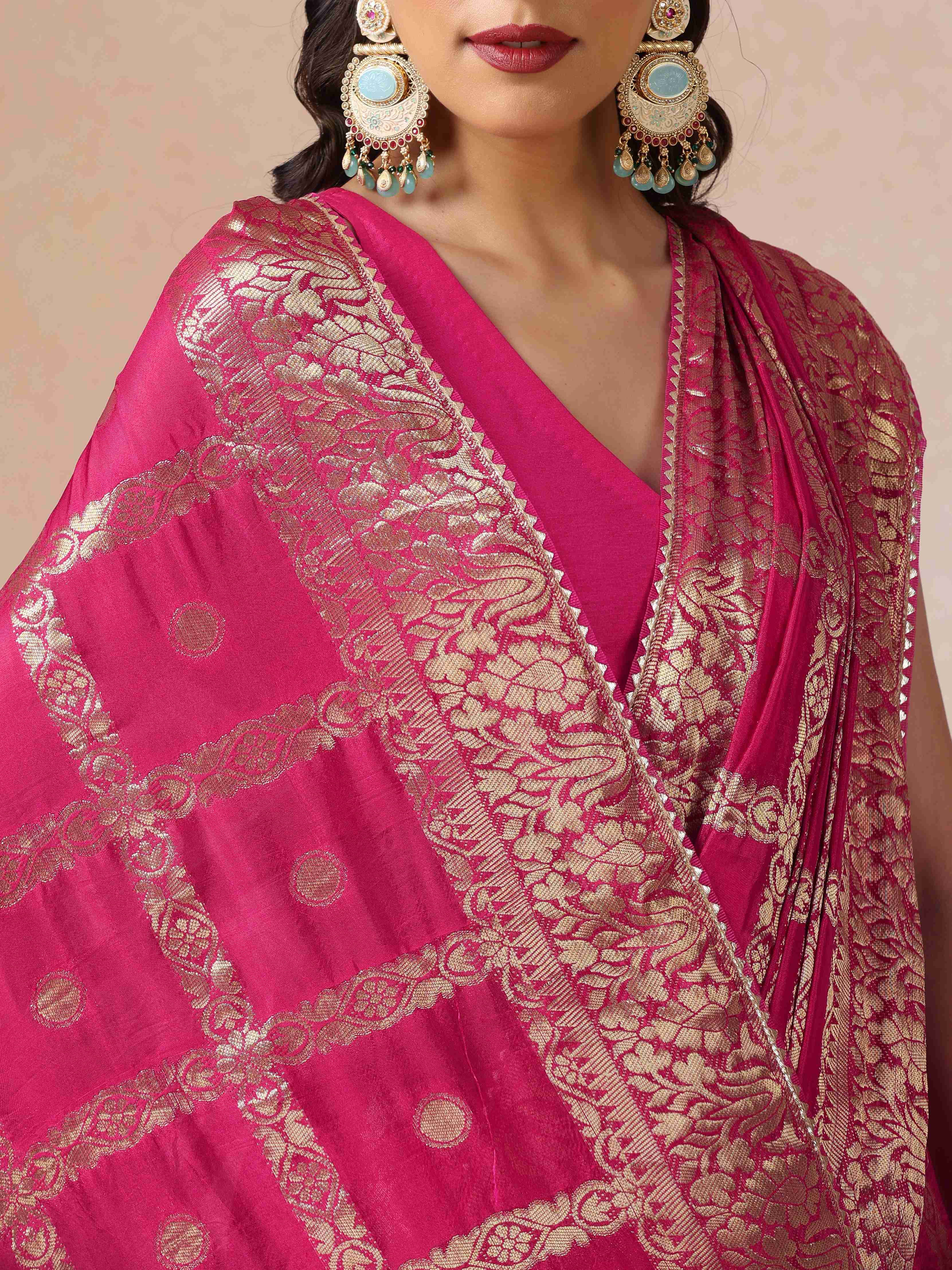 trueBrowns Pink Bandhani Jacquard Saree With Unstitched Blouse