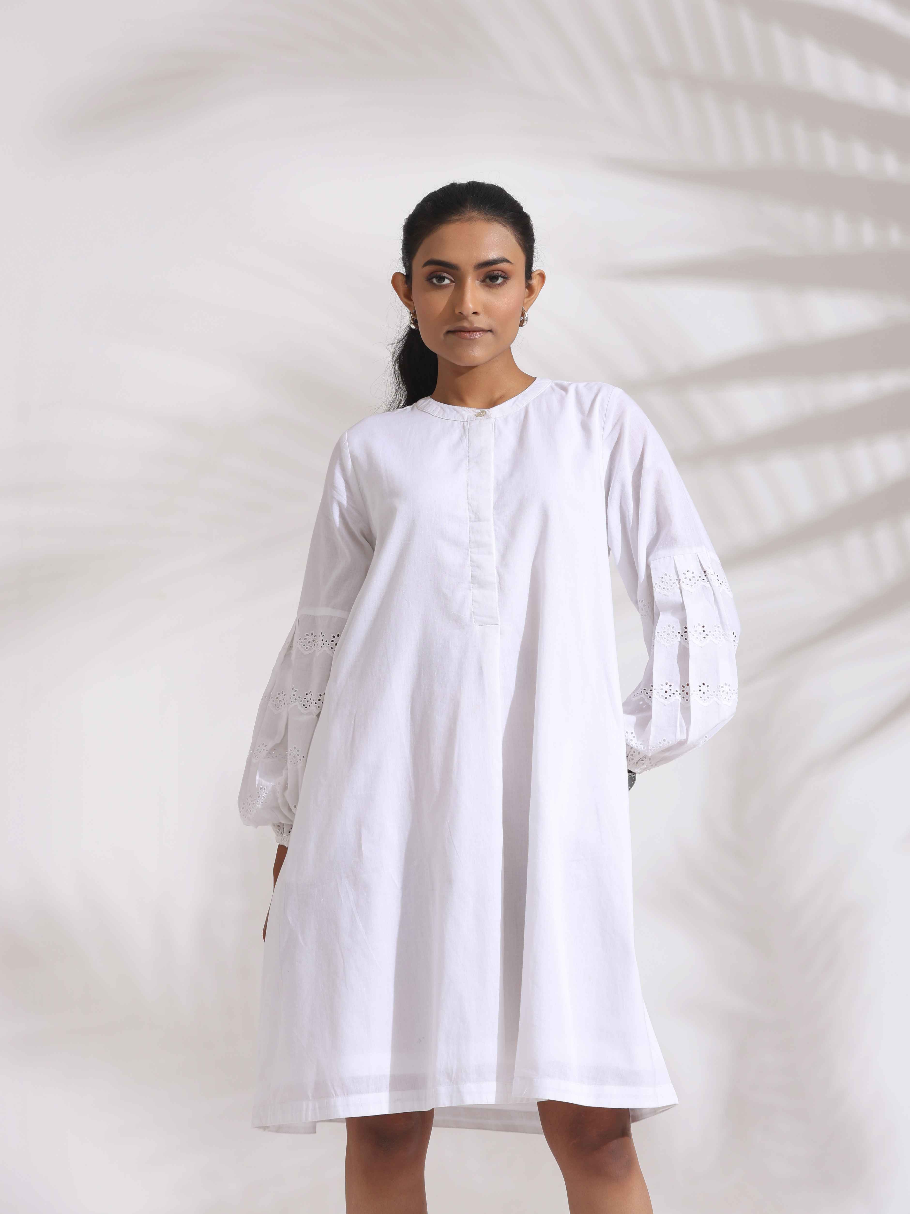 trueBrowns White Cotton Schiffli Short Dress