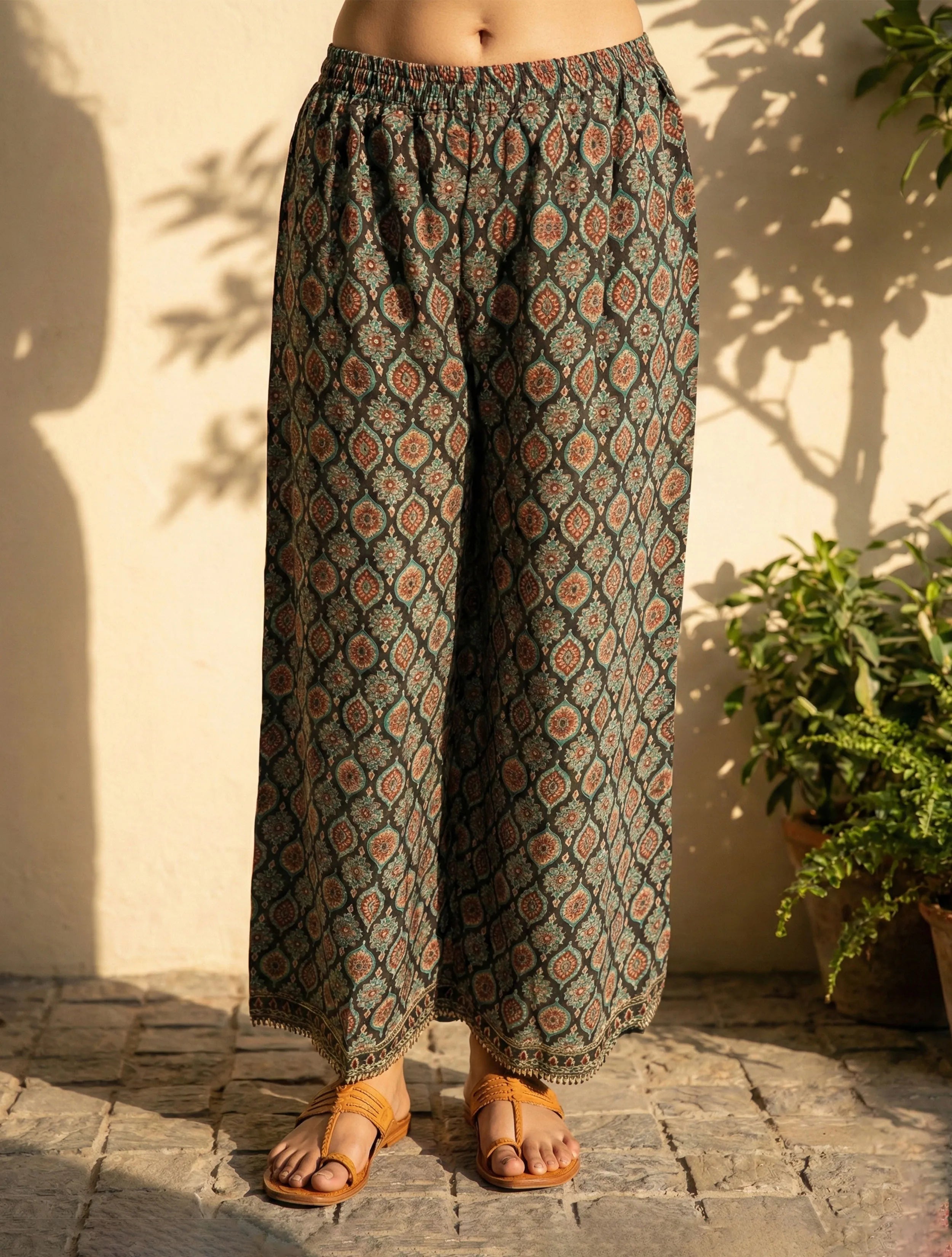 trueBrowns Black Print Embroidered Kaftan Co-Ord Set