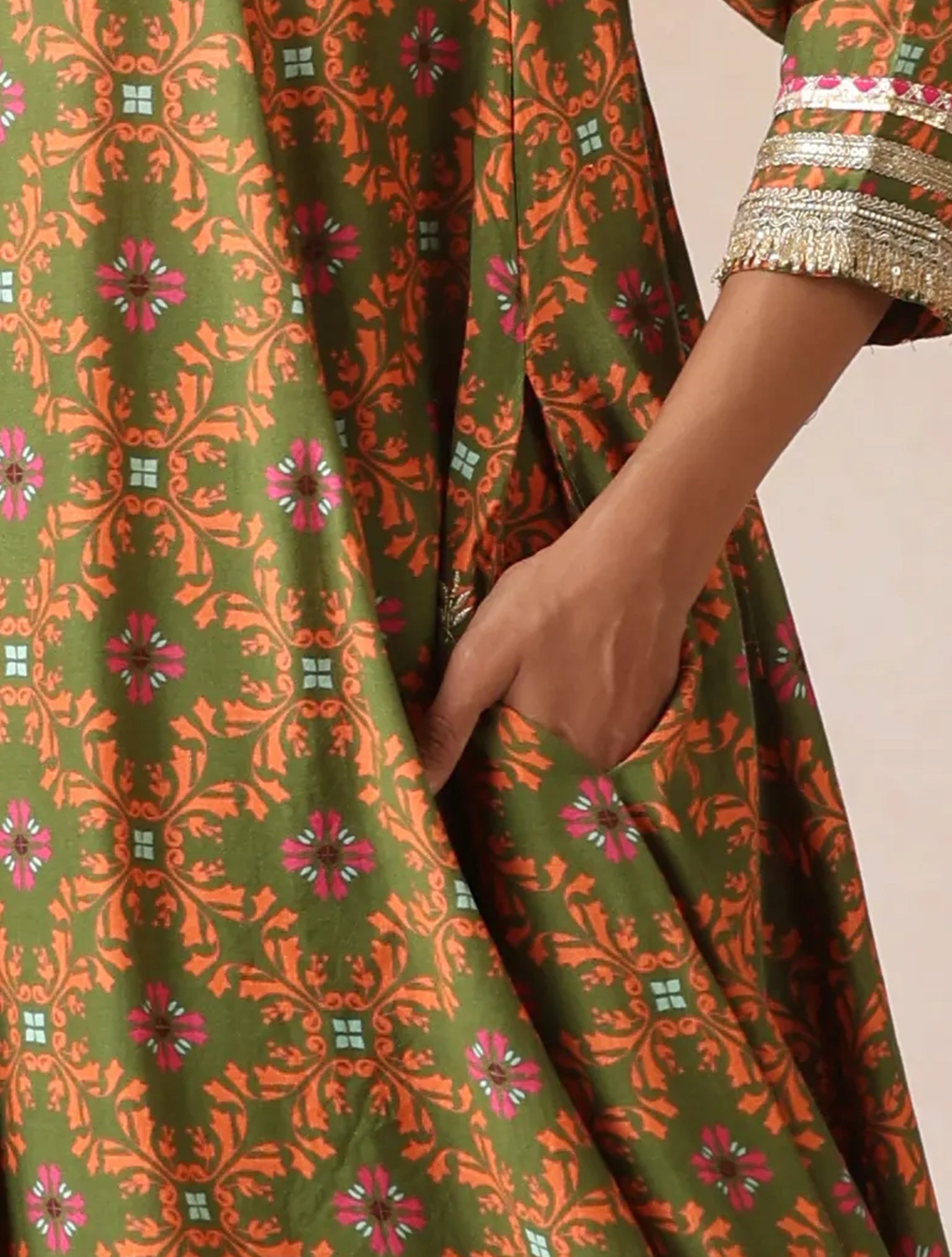 trueBrowns Dark Green Orange Jaal Print Viscose Flared Kurta Co-ord Set