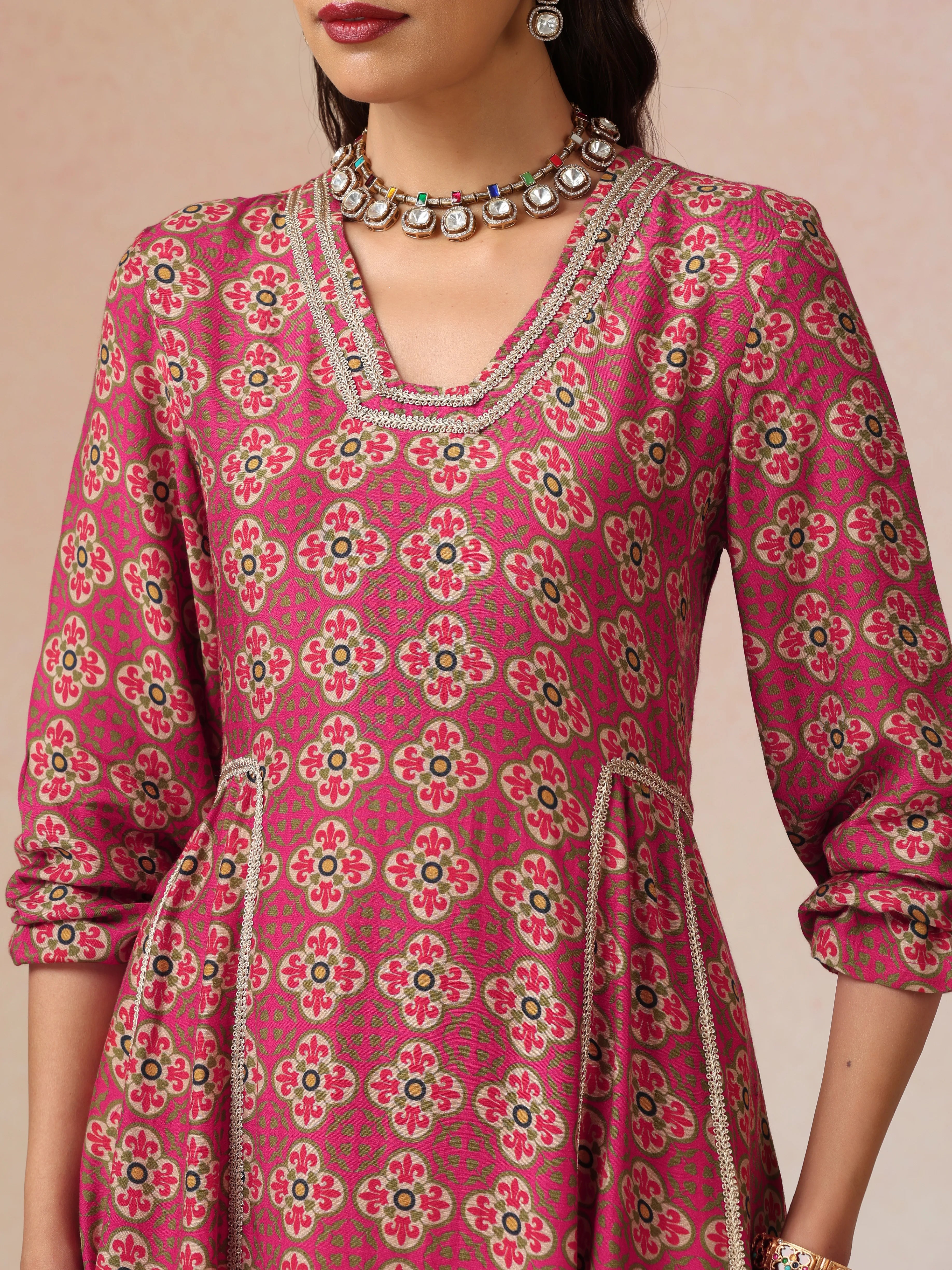 trueBrowns Pink Print Viscose Fit And Flared Kurta Set