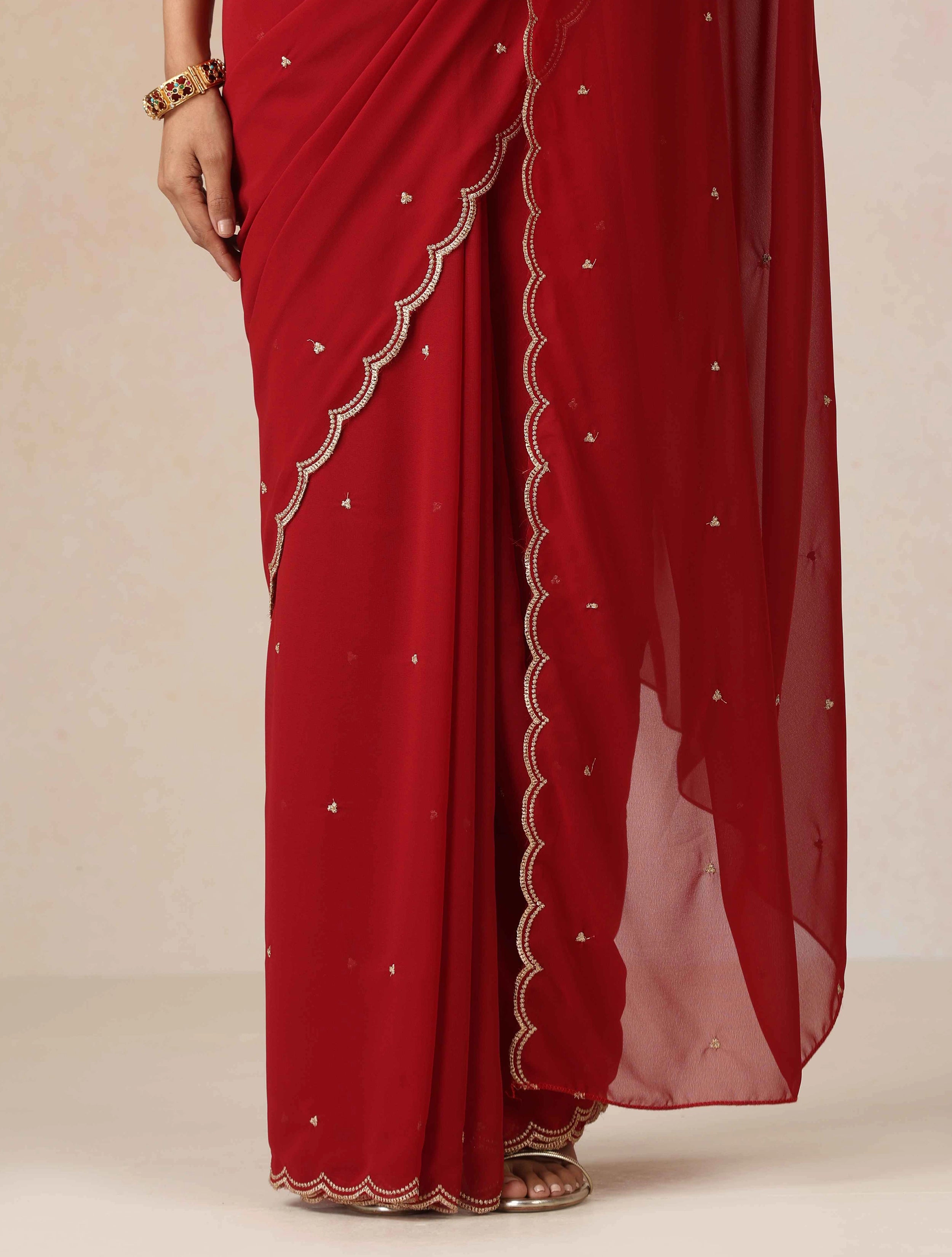 trueBrowns Maroon Georgette Embroidered Saree With unstitched Blouse