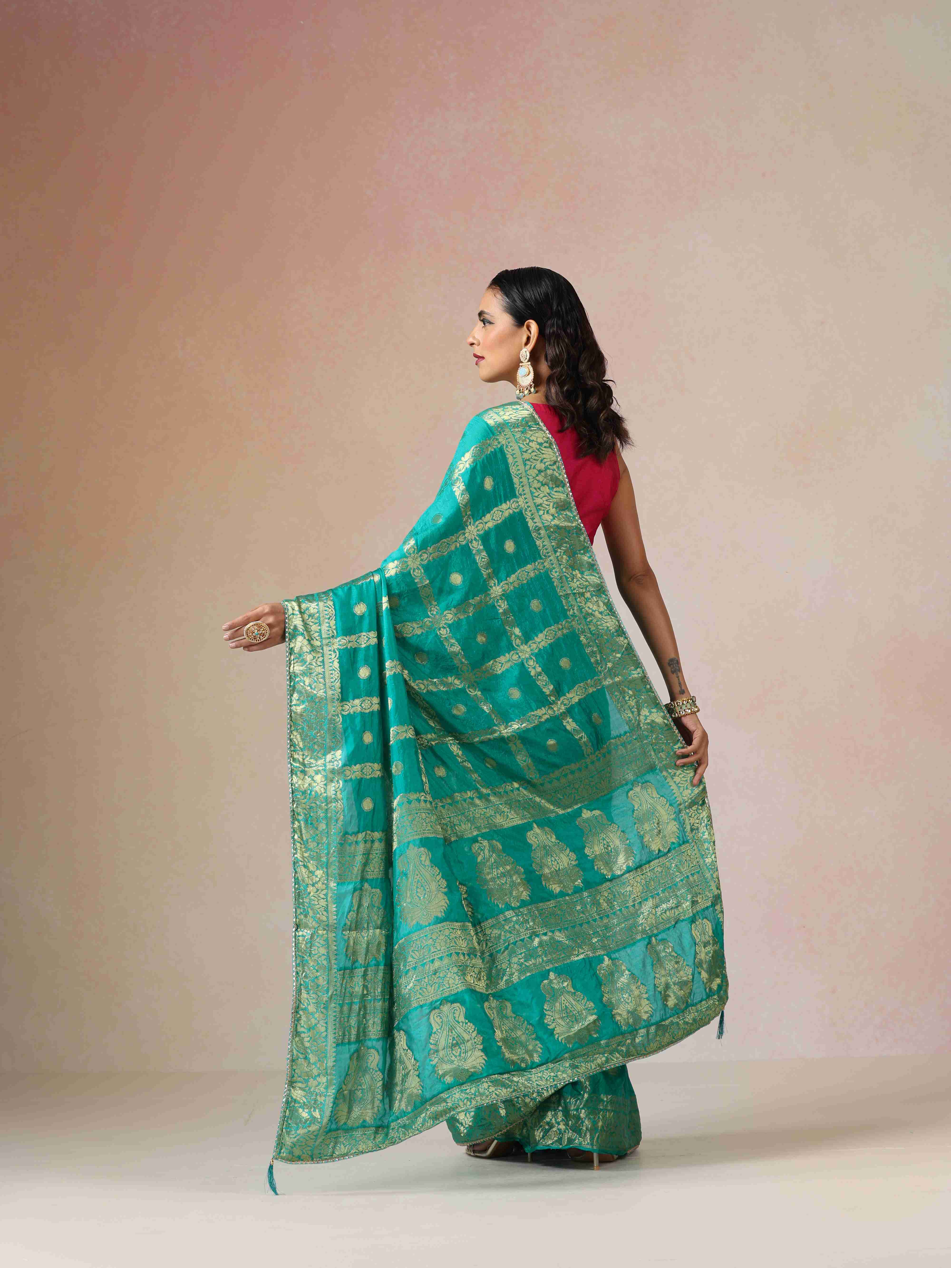 trueBrowns Green Bandhani Jacquard Saree With Unstitched Blouse