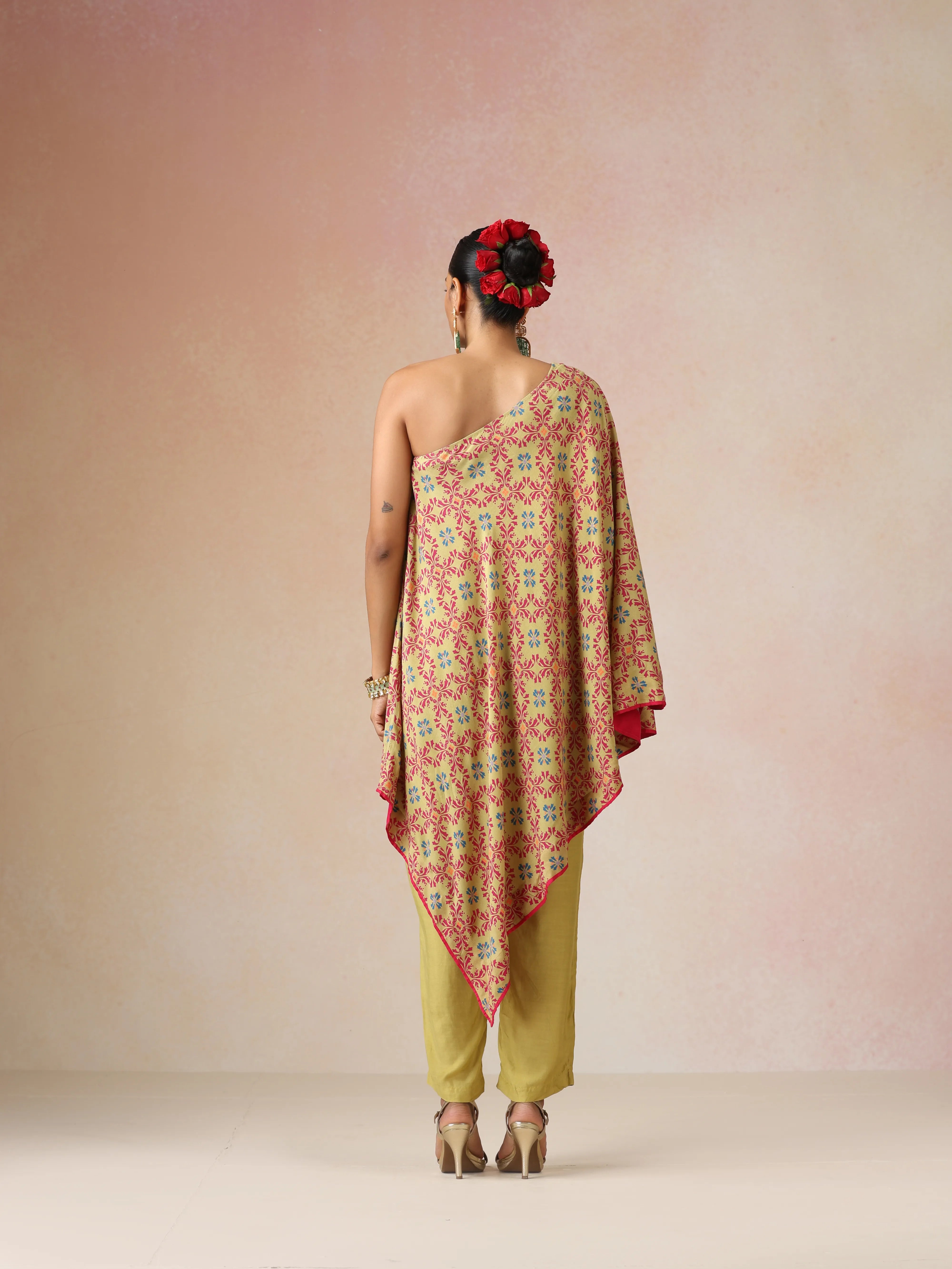 trueBrowns Light Green Pink Jaal Print Viscose Asymmetric One-Shoulder Kurta Co-ord Set