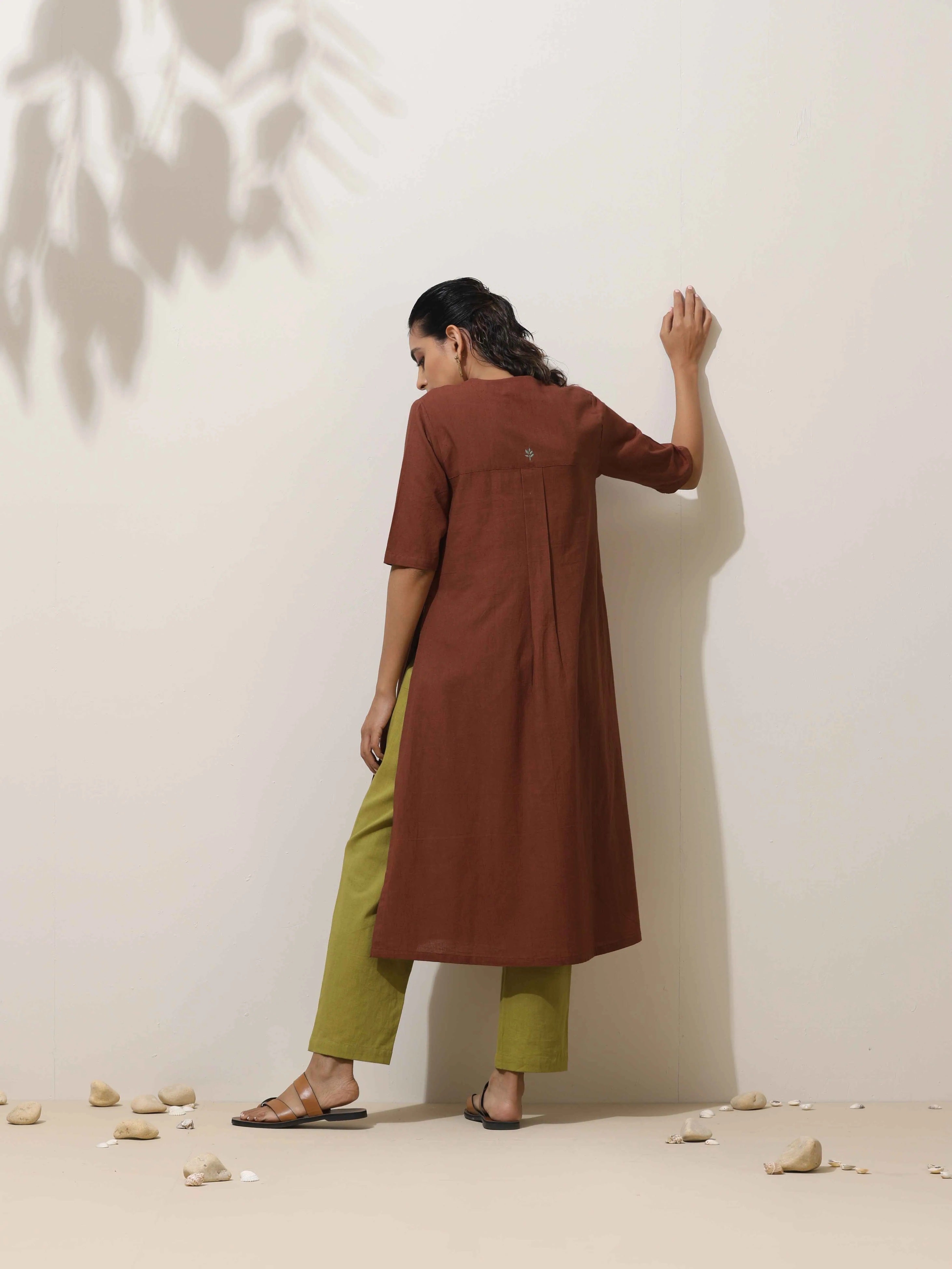 trueBrowns Brown Cotton Linen Kurta Pant Set