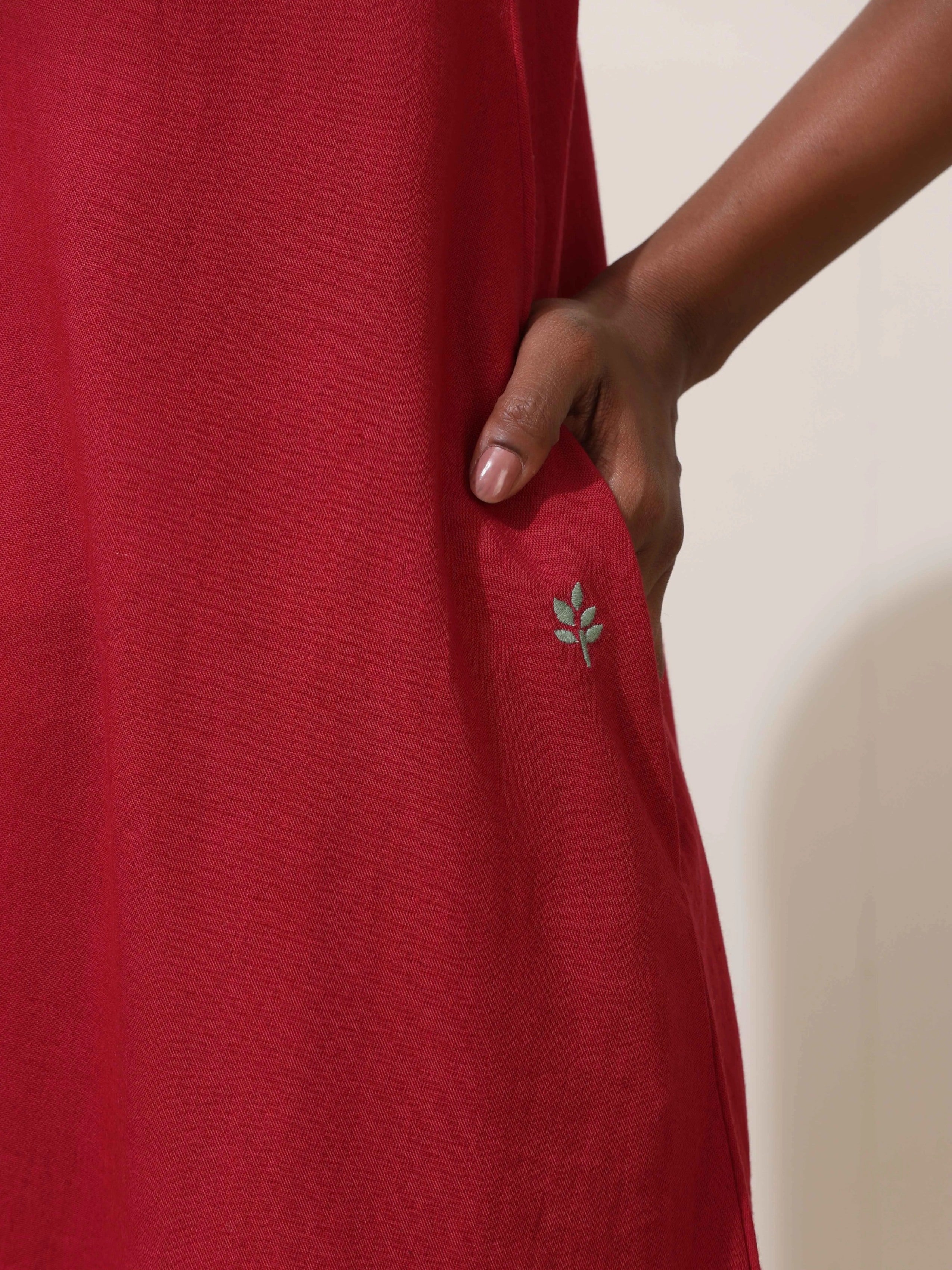 trueBrowns Maroon Cotton Linen Dress