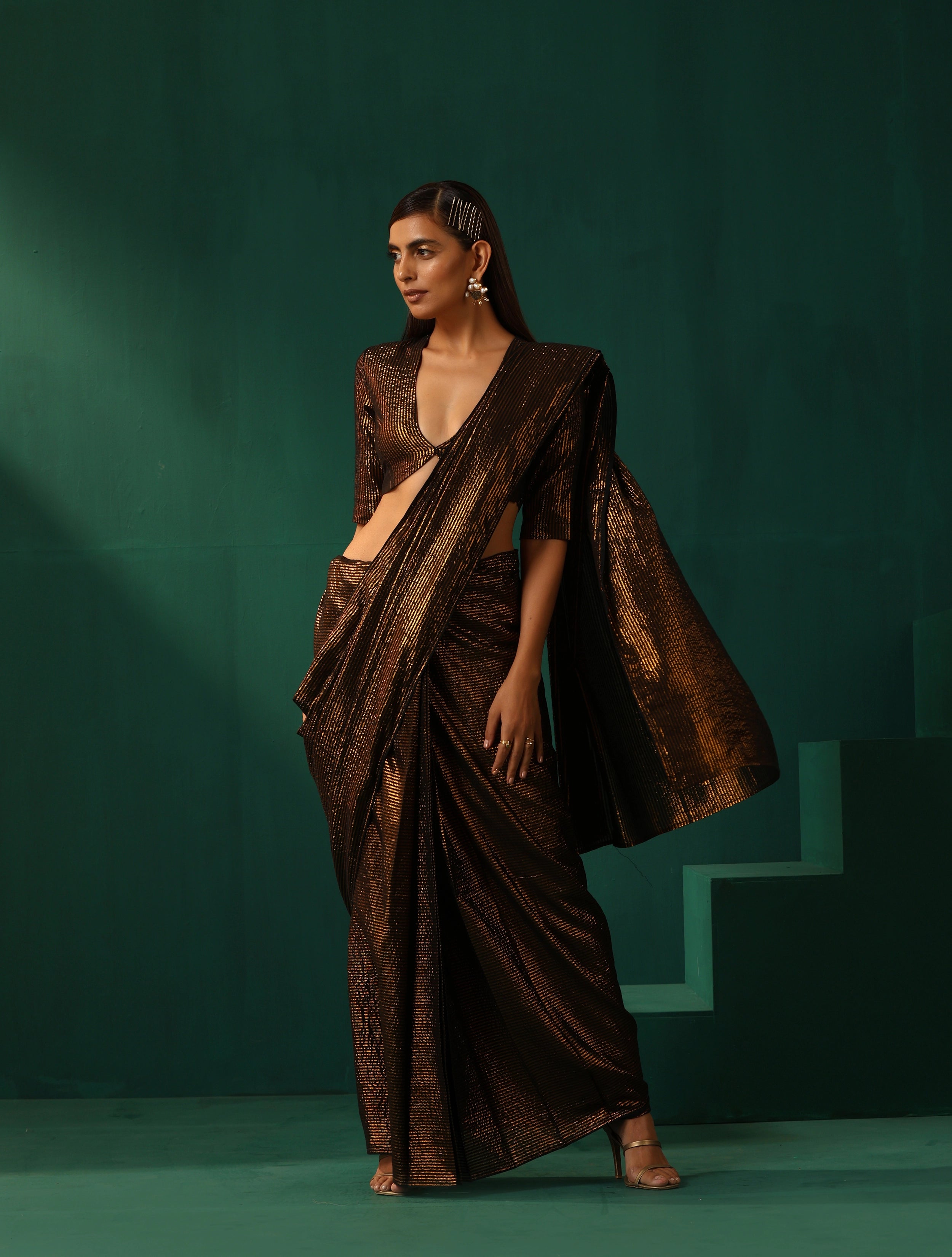 trueBrowns Black Cotton Gold Striped Saree With Unstitched Blouse