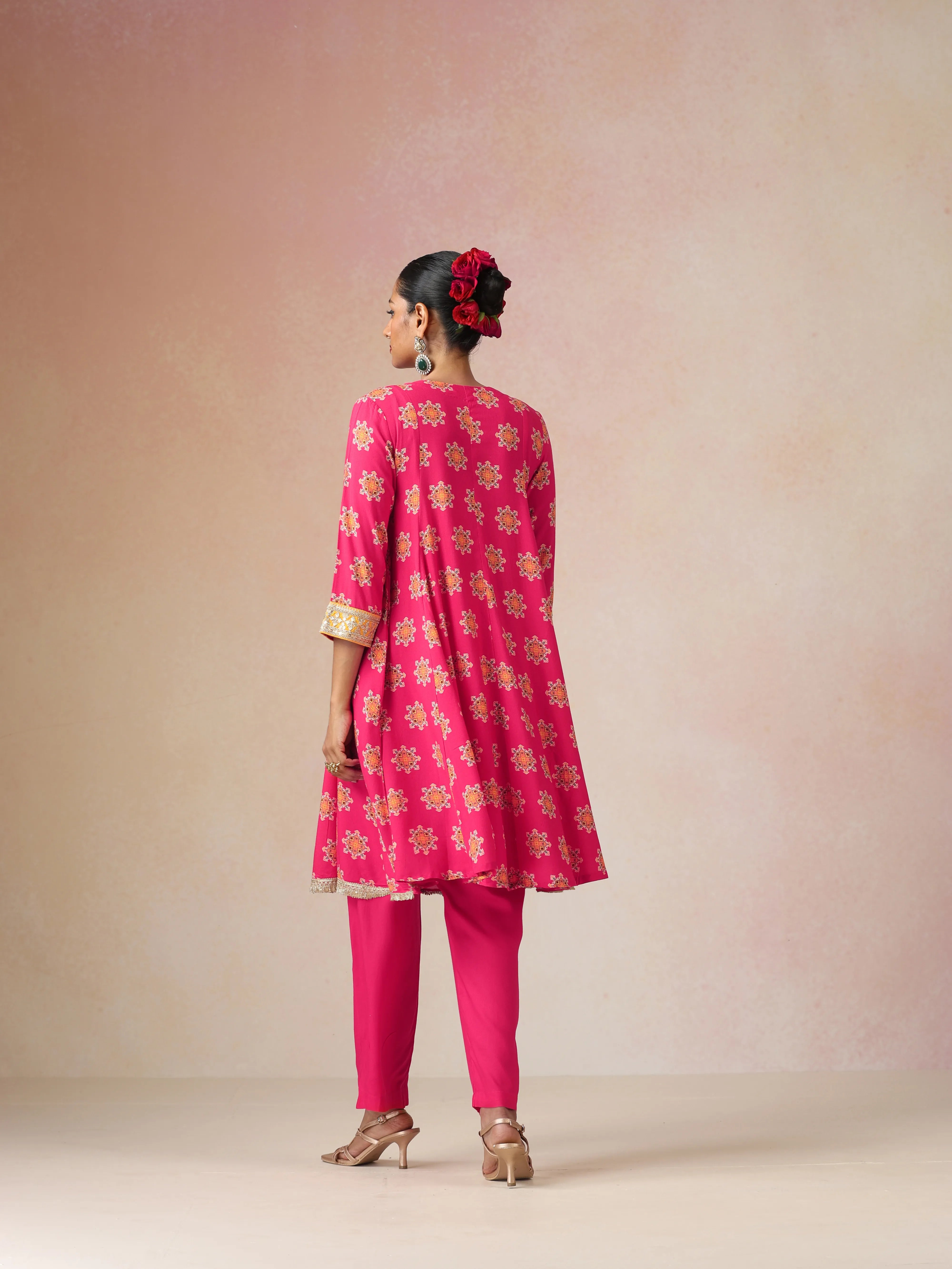 trueBrowns Pink Boota Print Viscose Flared Kurta Co-ord Set