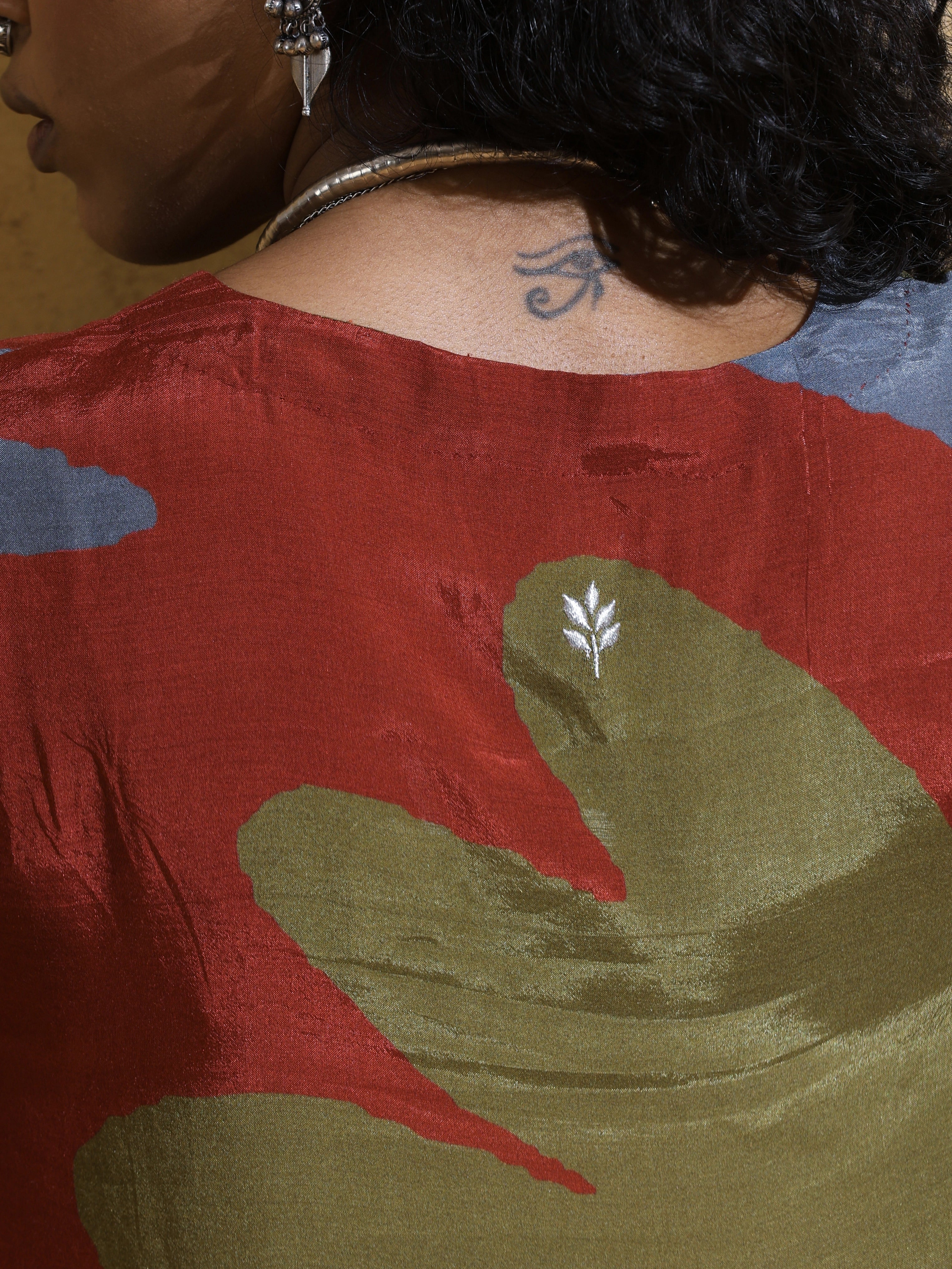 trueBrowns Rust Red Green Floral Print Muslin Silk Co-ord Set with Flared Pants