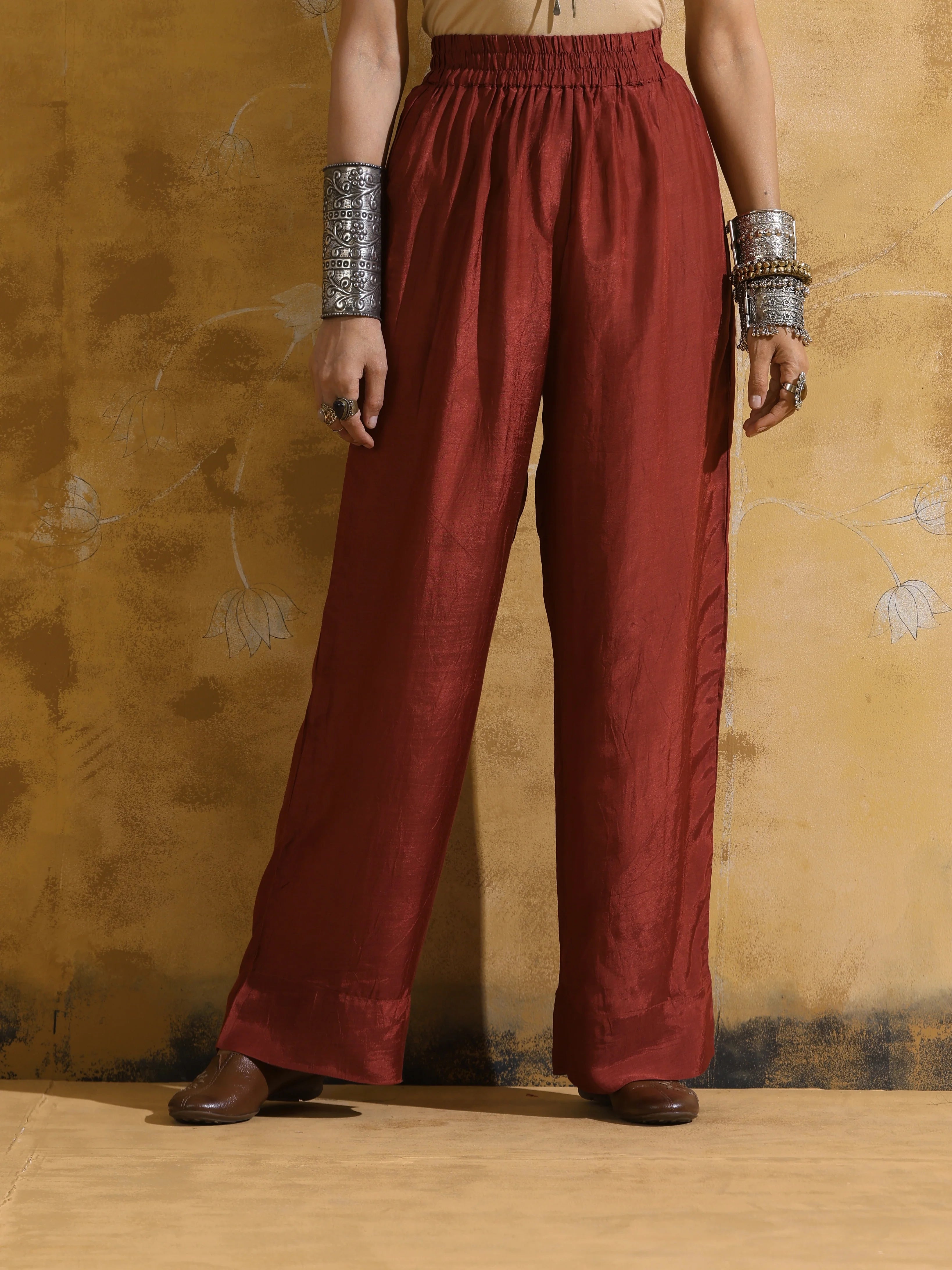 trueBrowns Cola Rust Red Floral Print Muslin Silk Straight Kurta Set