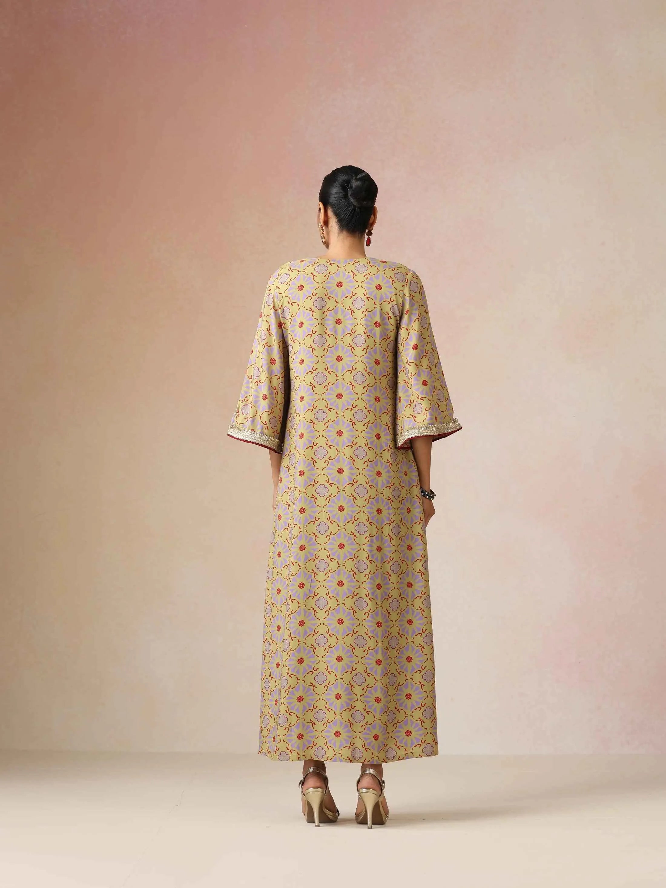 trueBrowns Light Green Lilac Print Viscose Straight Maxi Dress