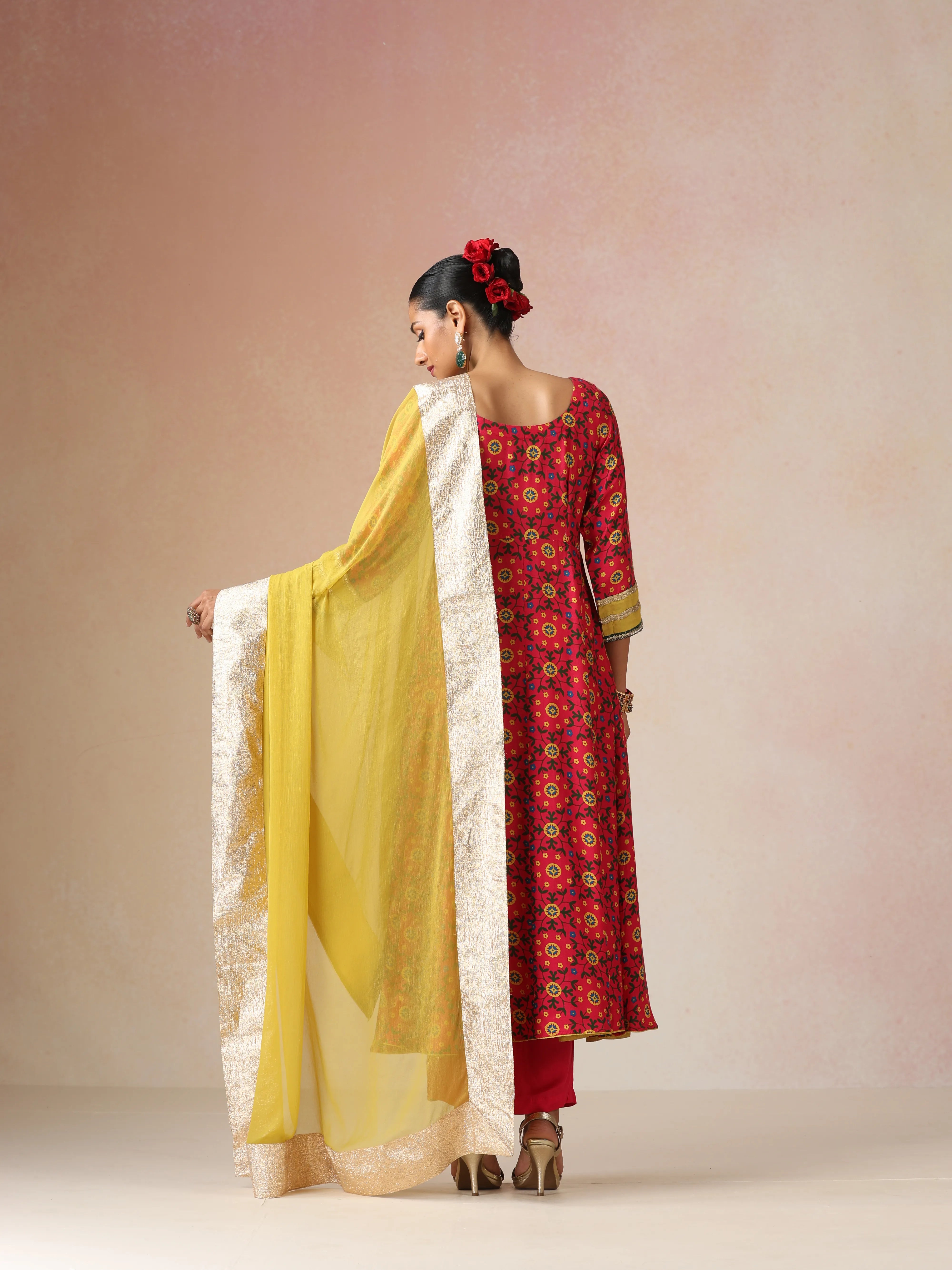 trueBrowns Pink Green Floral Print Viscose Anarkali Kurta Pants Dupatta Set