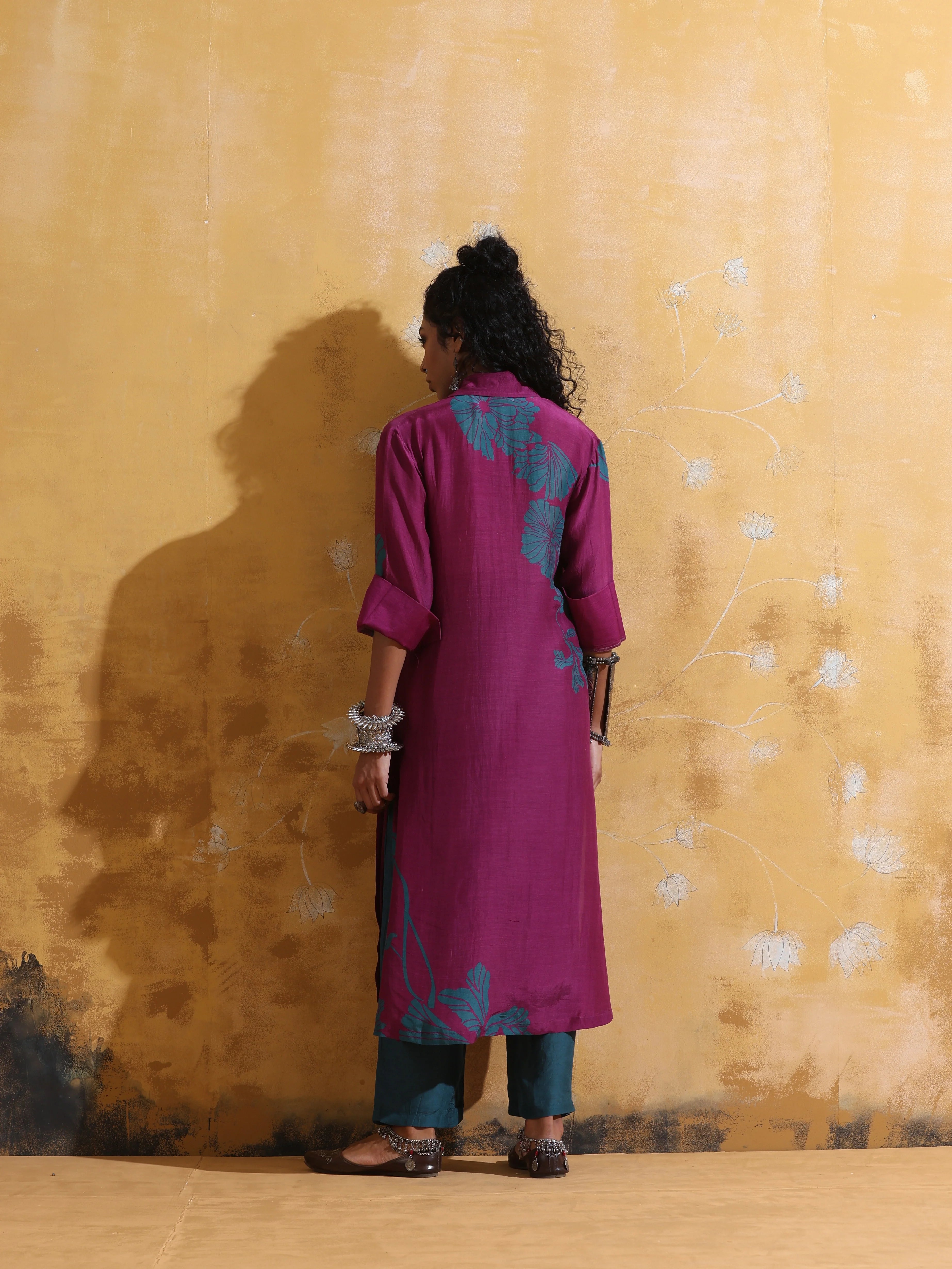 trueBrowns Purple Teal Floral Print Muslin Silk Straight Kurta Set