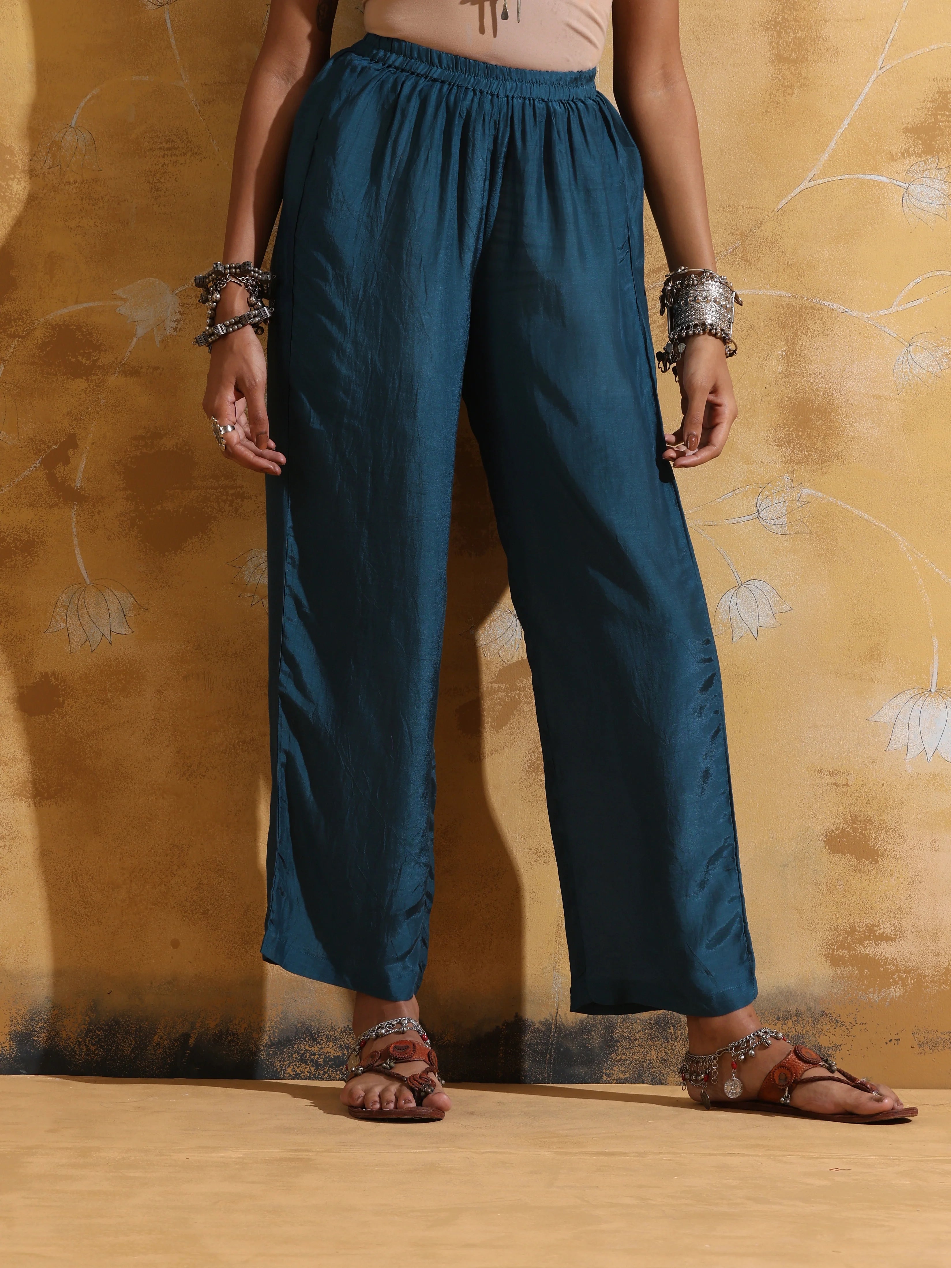 trueBrowns Red Teal Jaal Print Muslin Silk A-Line Kurta Set