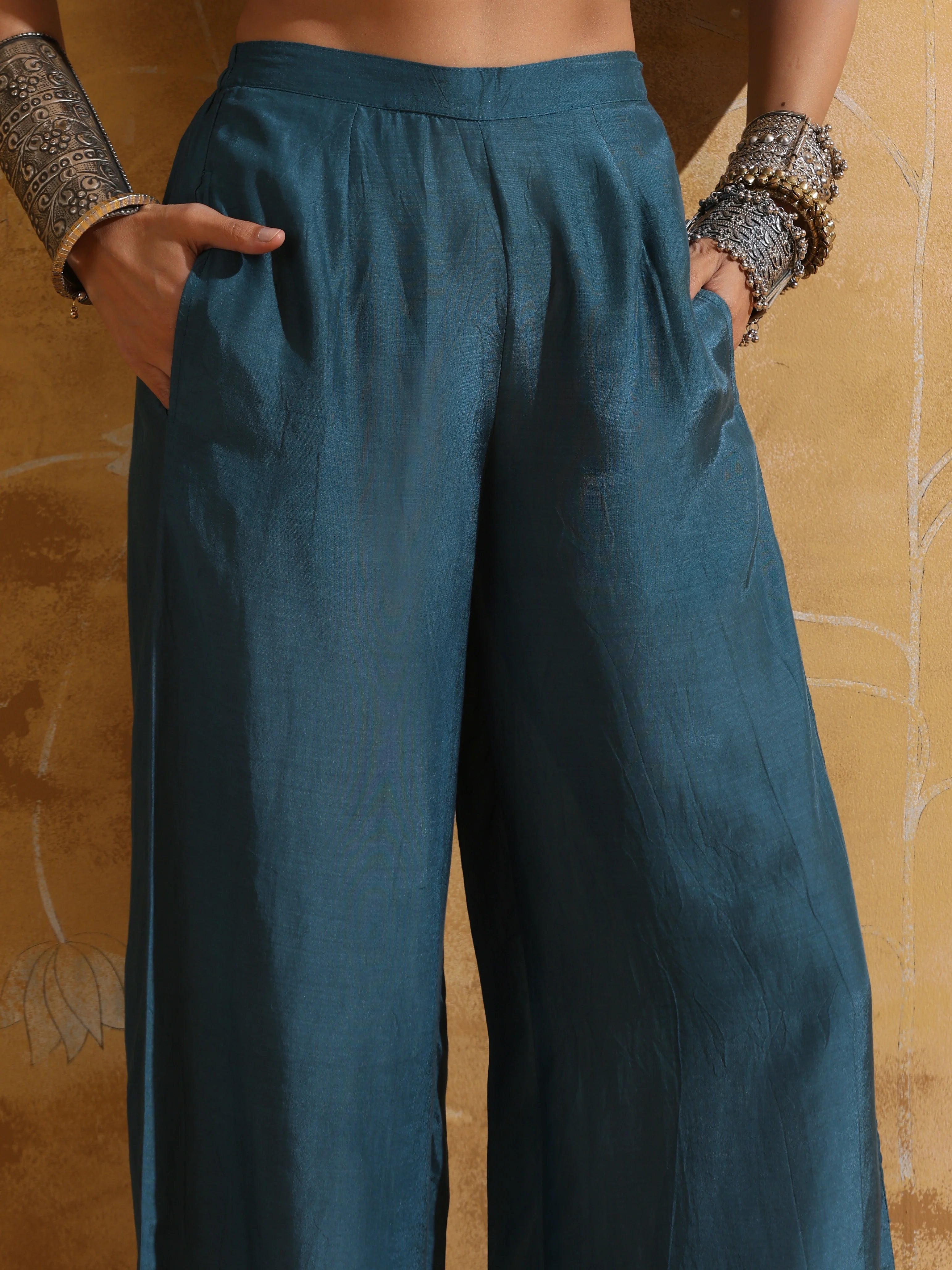 trueBrowns Purple Teal Print Muslin Silk Jacket Set