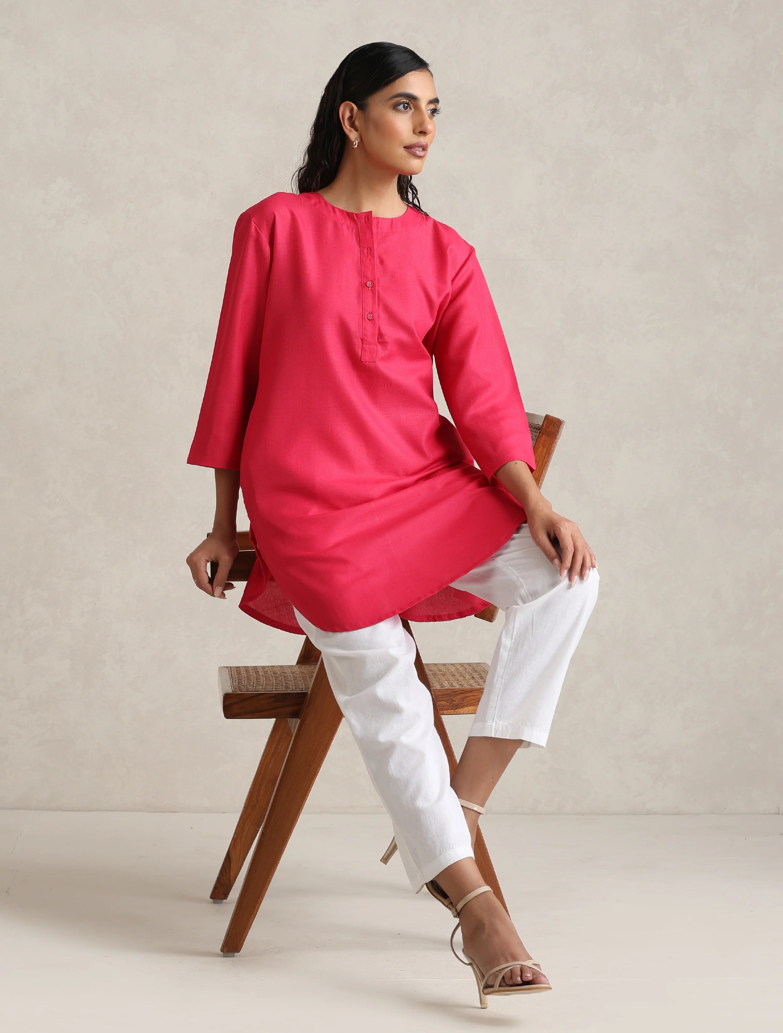 trueBrowns Fuchsia Cotton Blend Short Kurta