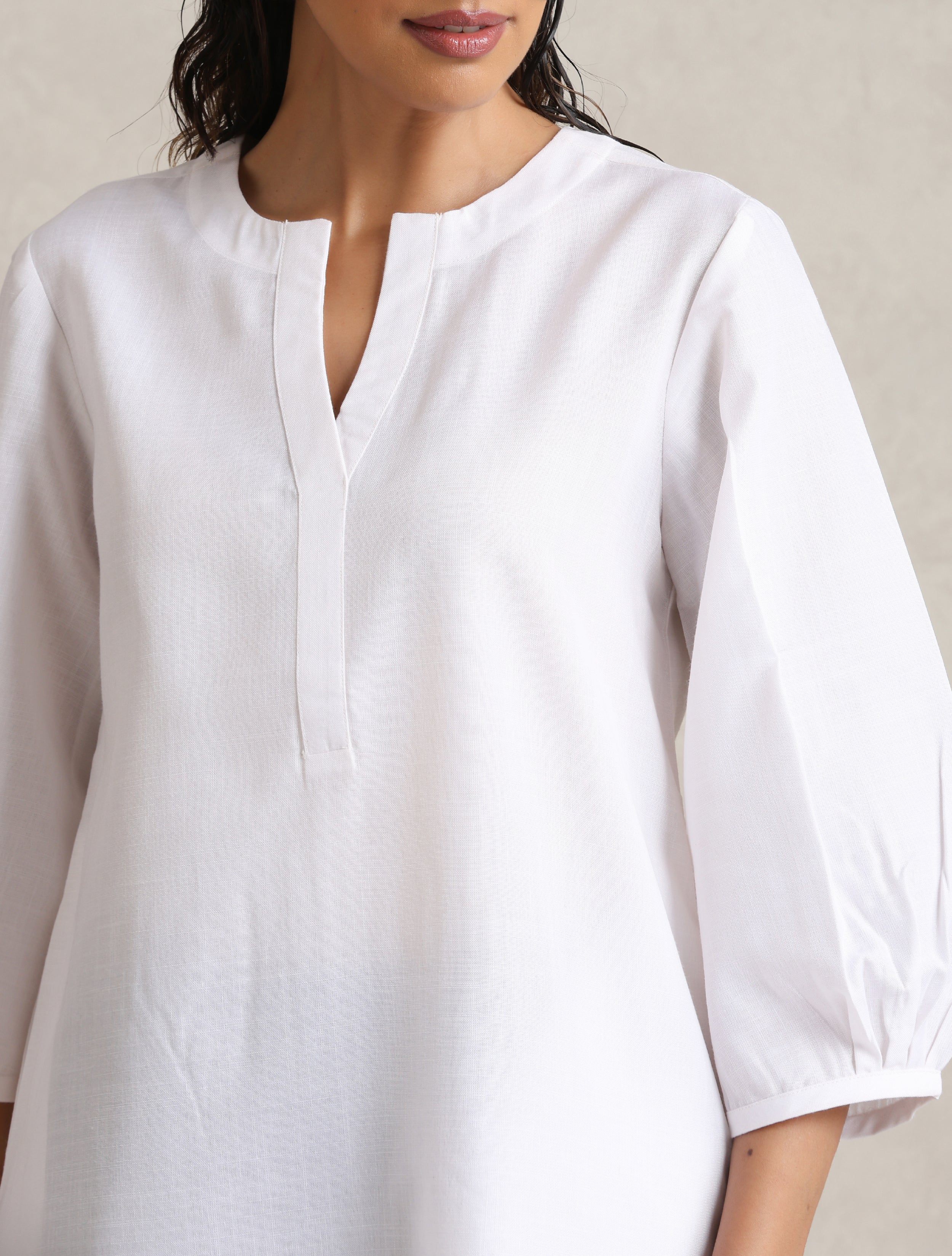 trueBrowns White Cotton Blend Short Kurta