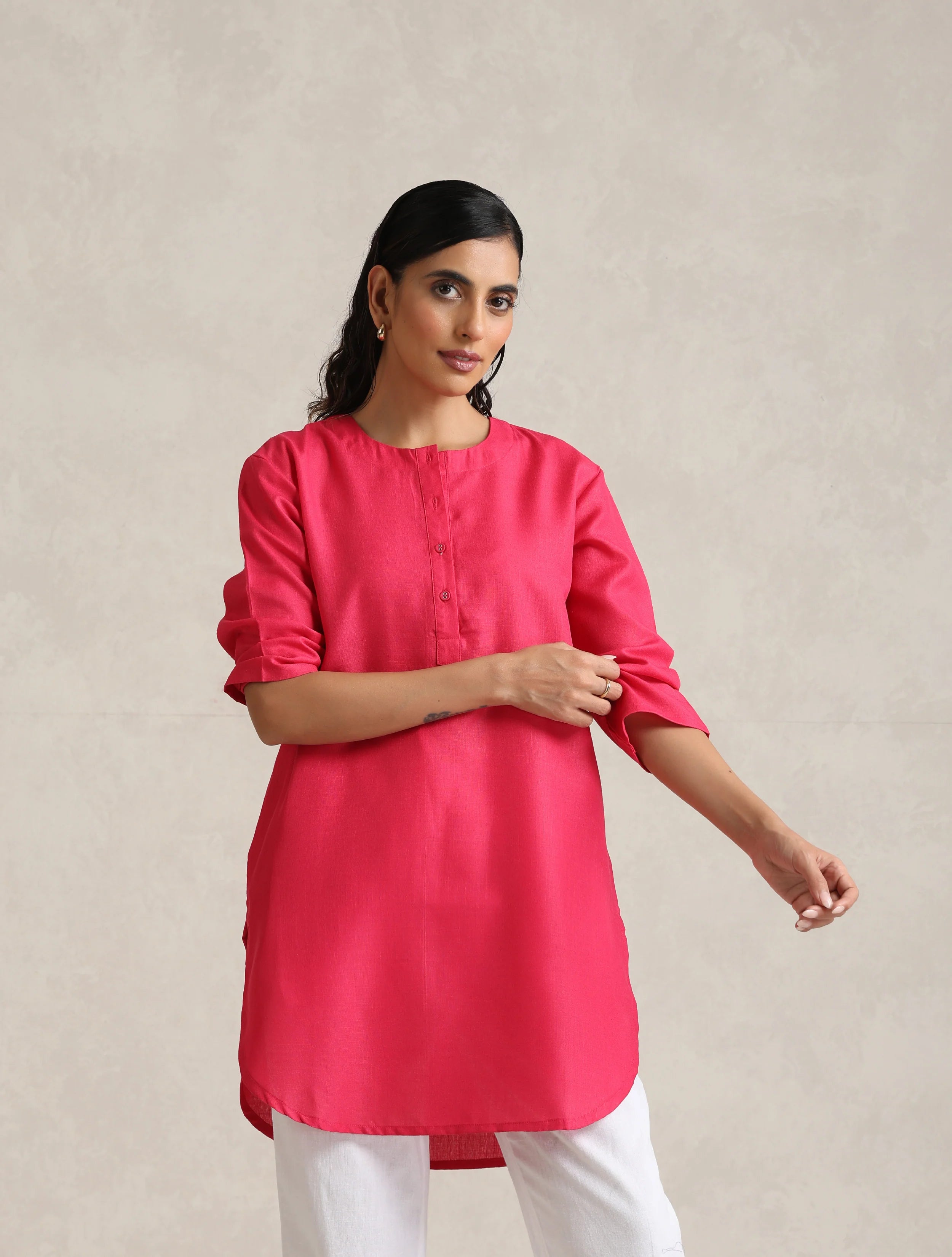 trueBrowns Fuchsia Cotton Blend Short Kurta